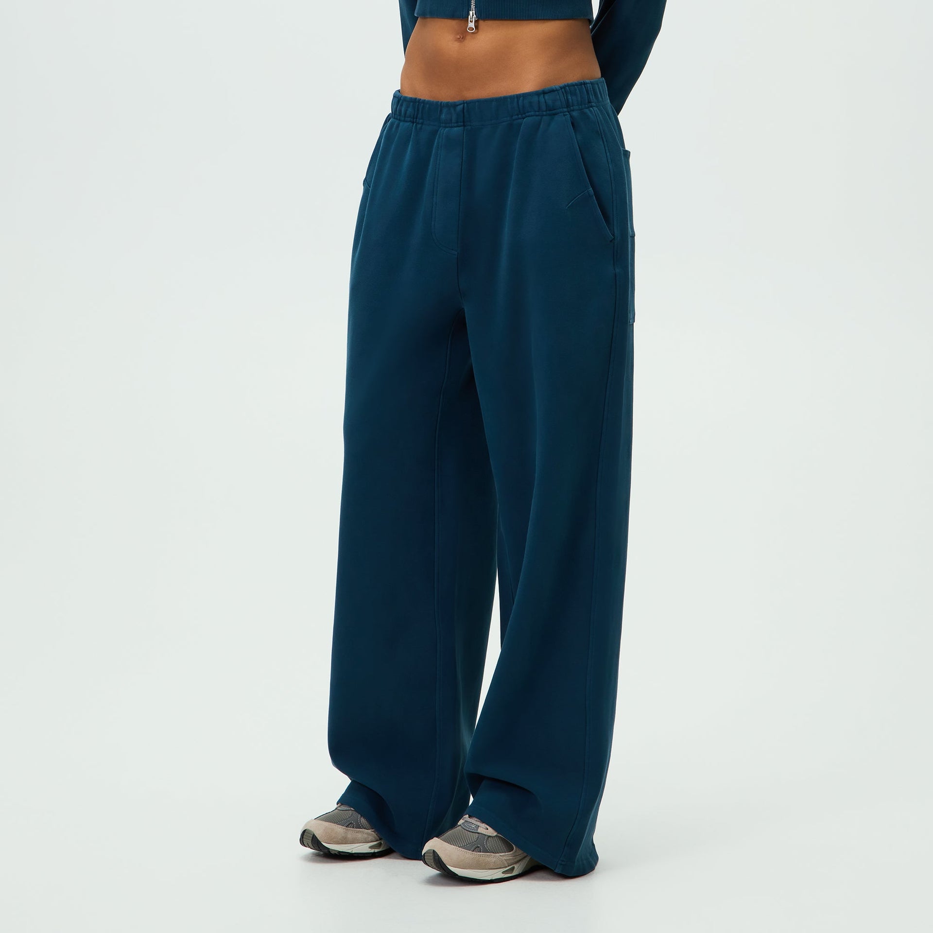 Kith Women Callia Carpenter Sweatpant - Process
