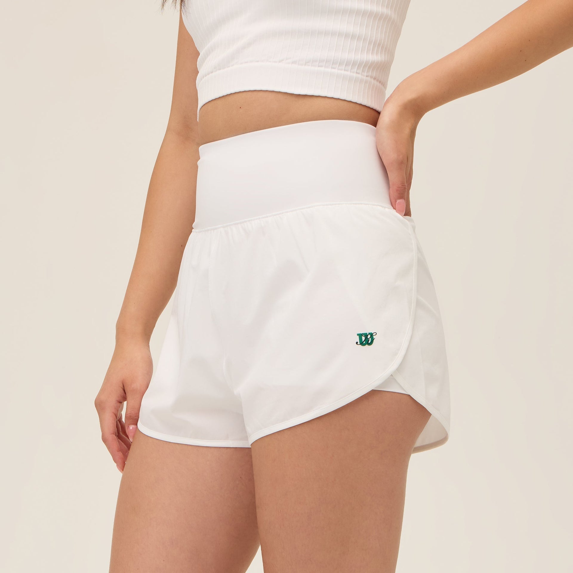Kith Women for Wilson Split Court Short - White PH