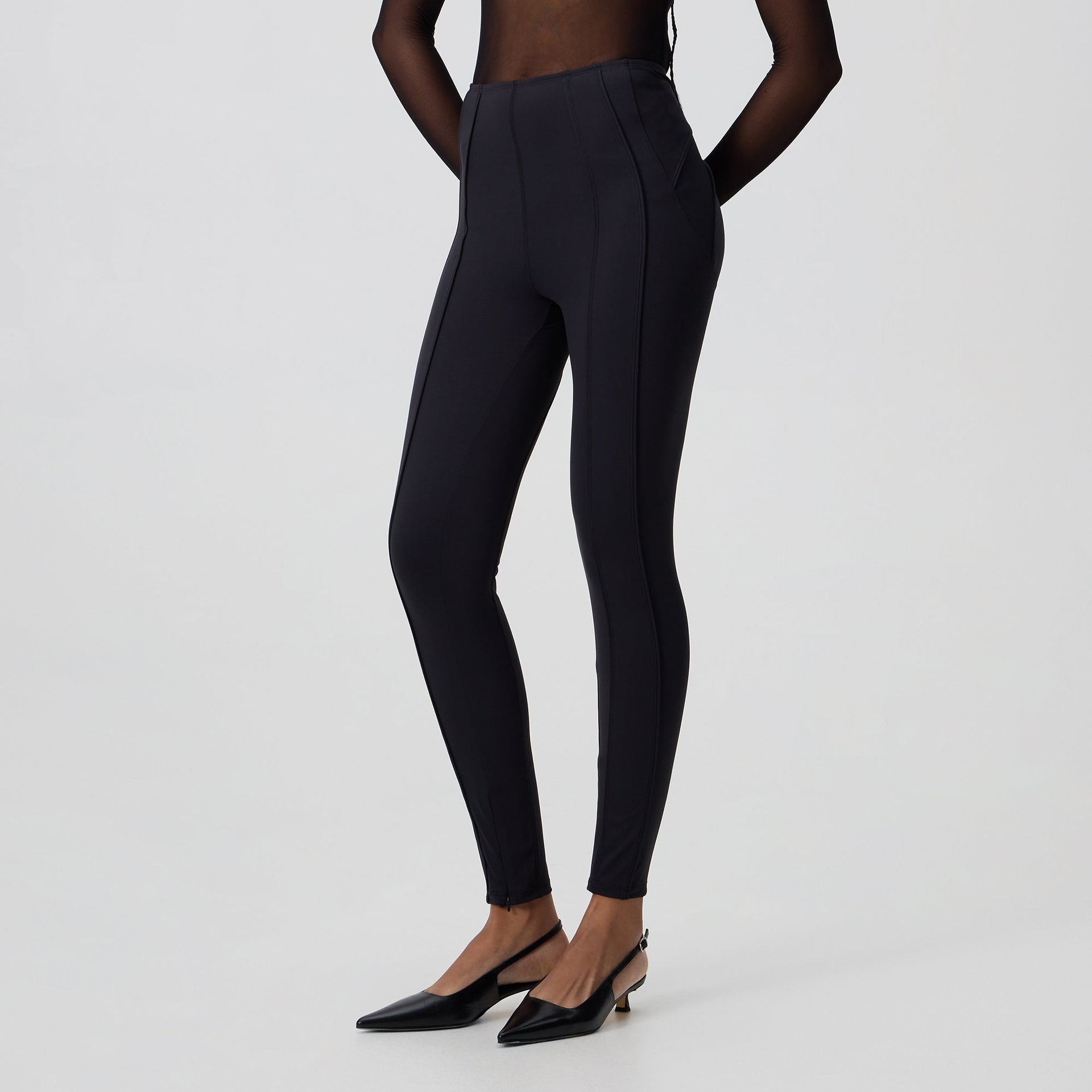 Kith Women Yumi Active Corset Legging - Black