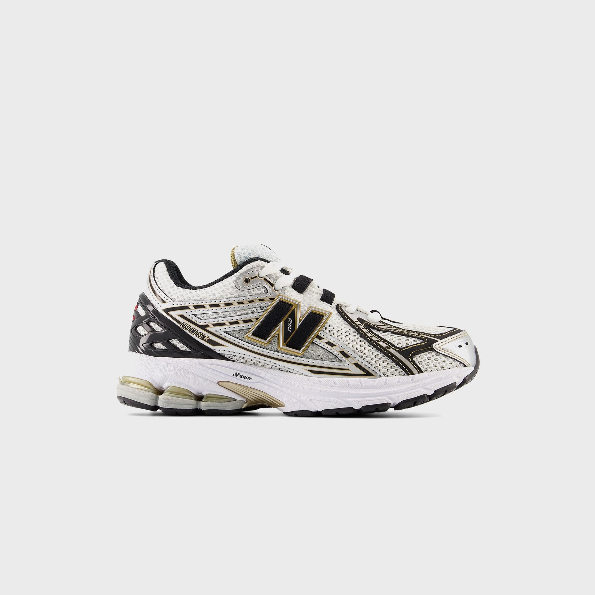 New Balance GS 1906R - Silver Metallic / Gold Metallic
