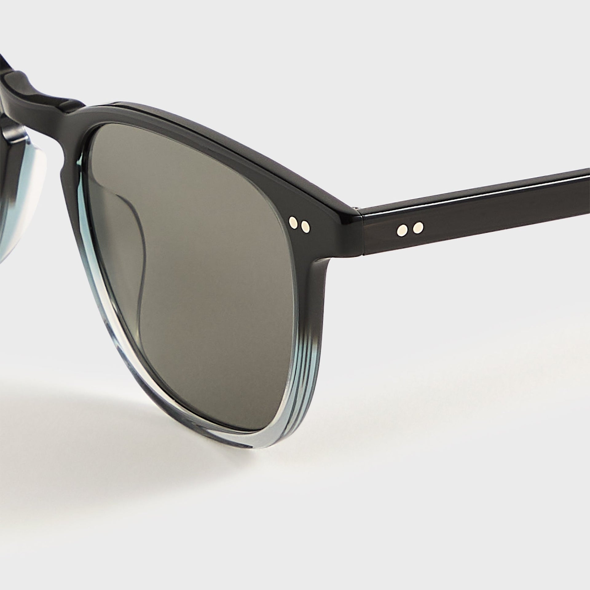 Garrett Leight Brooks Sunglasses - Graphite Fade / Semi Flat Pure Grey Polar