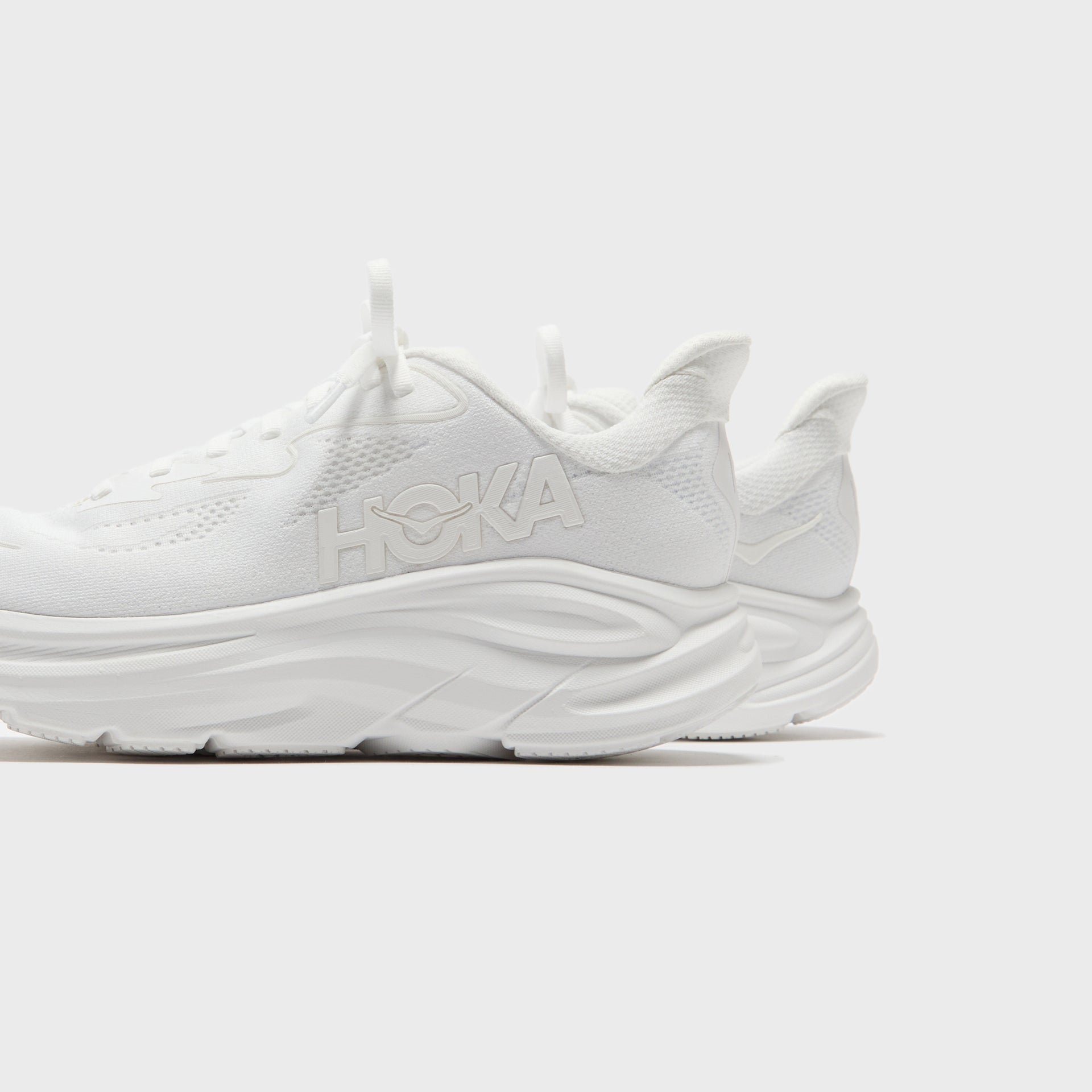 HOKA Clifton 10 - White / White