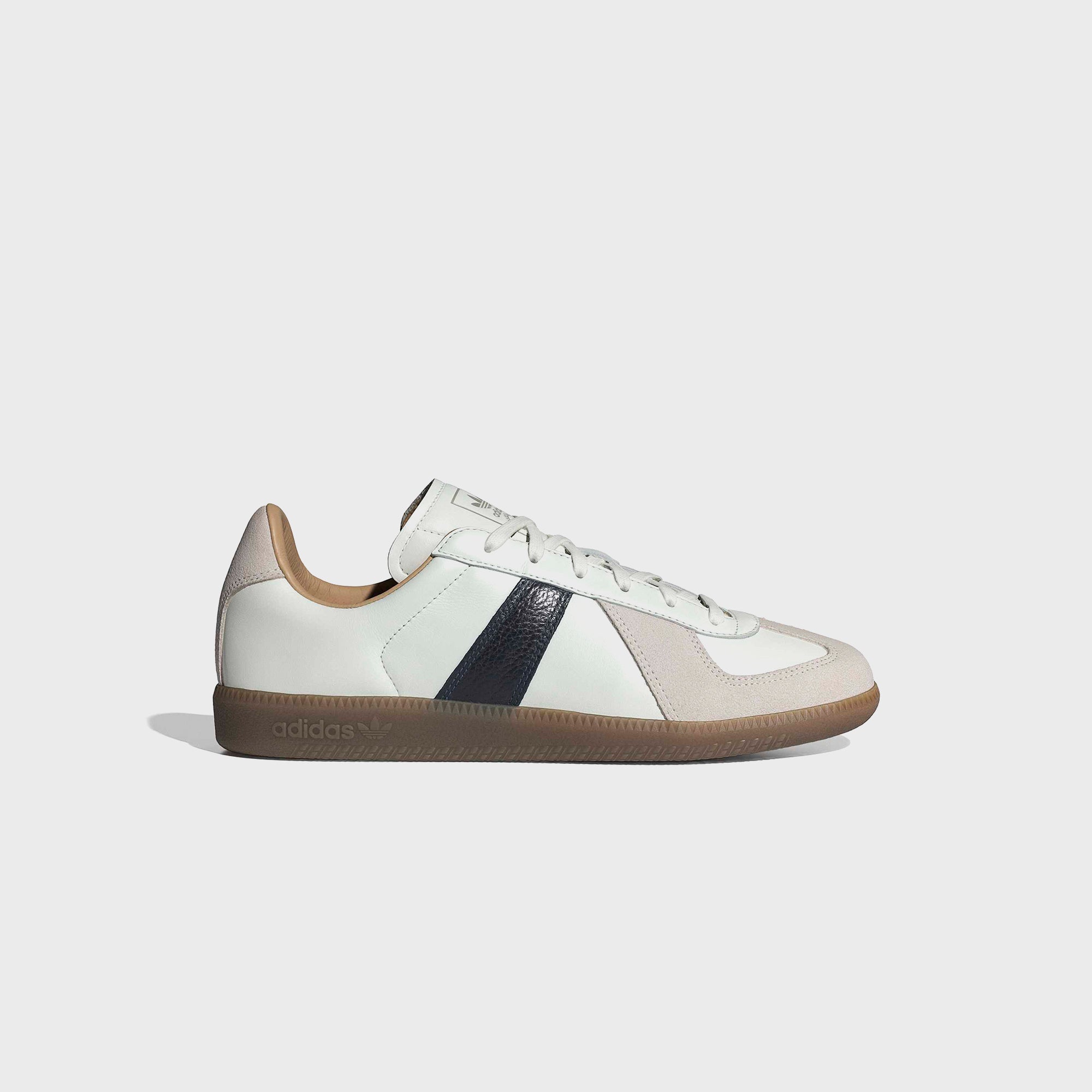 【23.5㎝、新品】Kith × adidas BW Army adidas BW Army - Core White / Night Indigo / Gum – Kith Europe