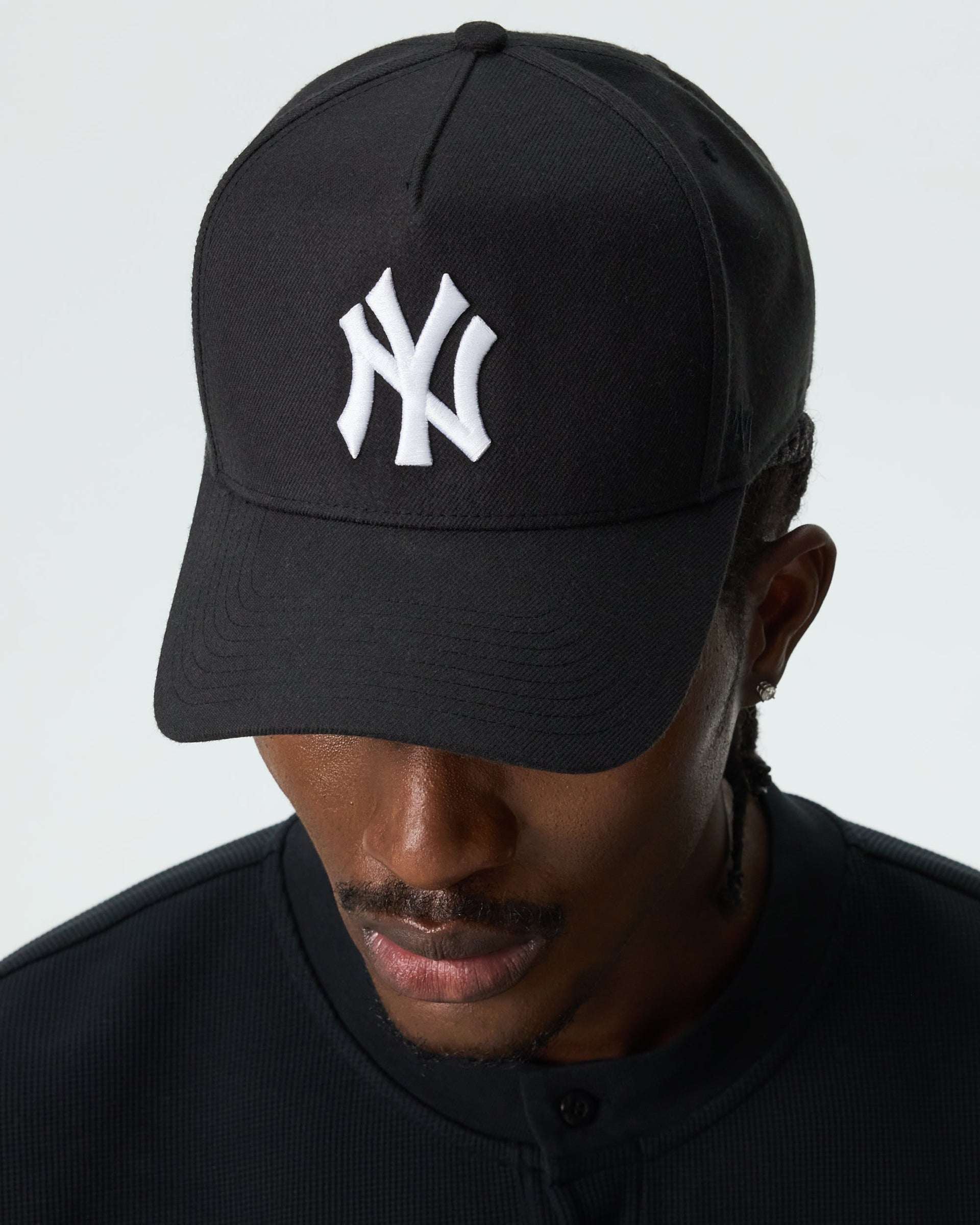 gid://shopify/MediaImage/45228635095316