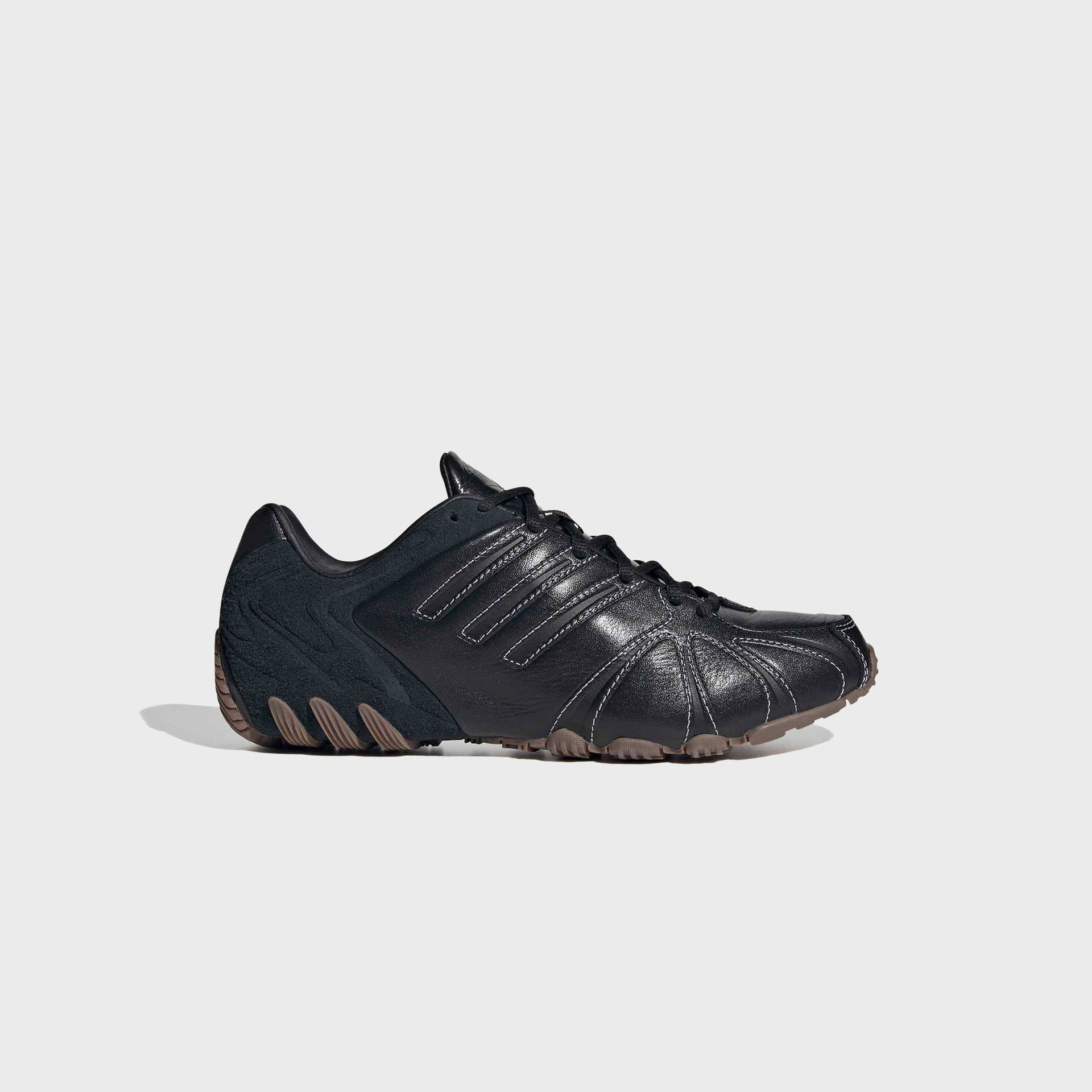 adidas WMNS Ghost Sprint - Core Black / Gum / Gold Metallic