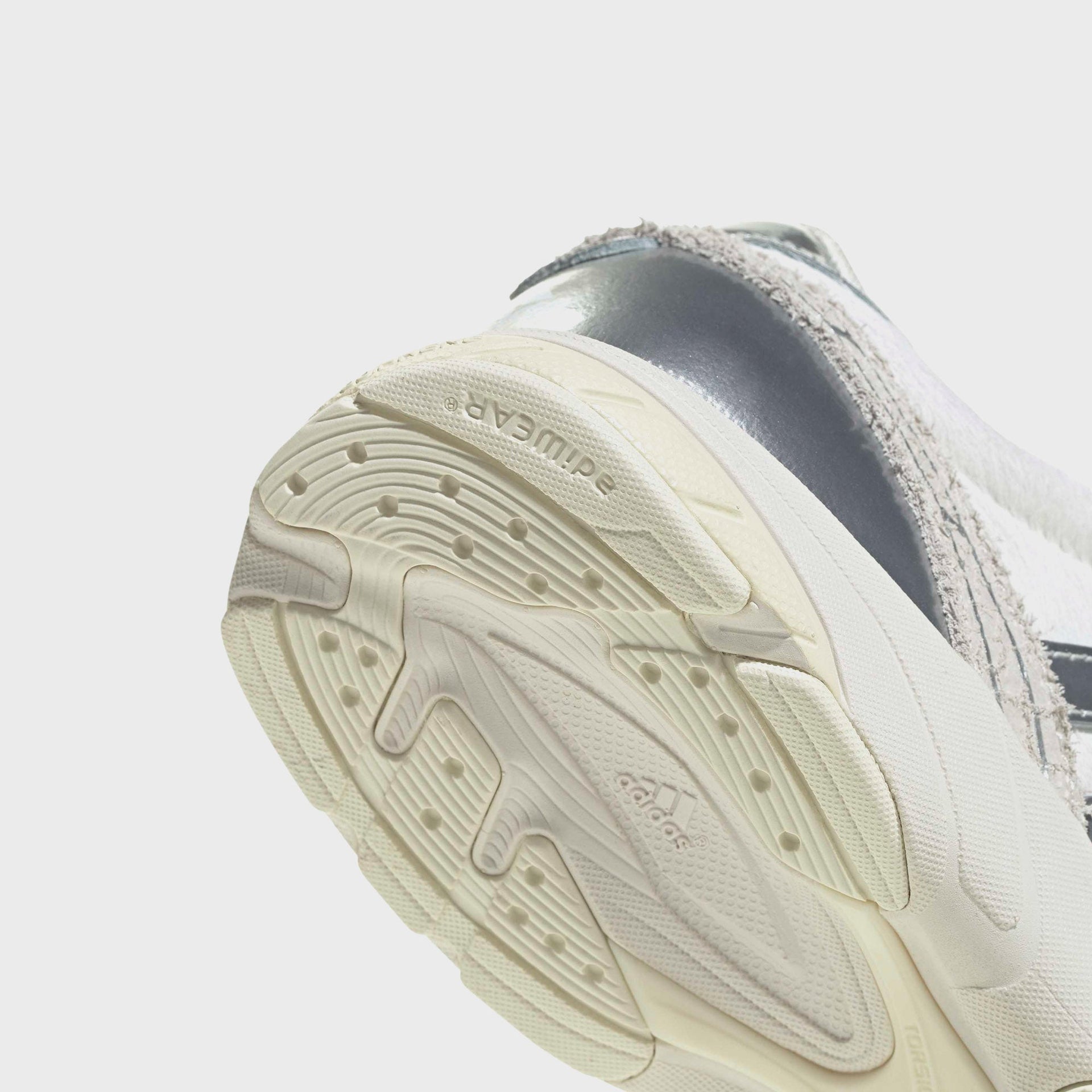 adidas WMNS Adizero Adios OG - Off White / Silver Metallic / Cloud White