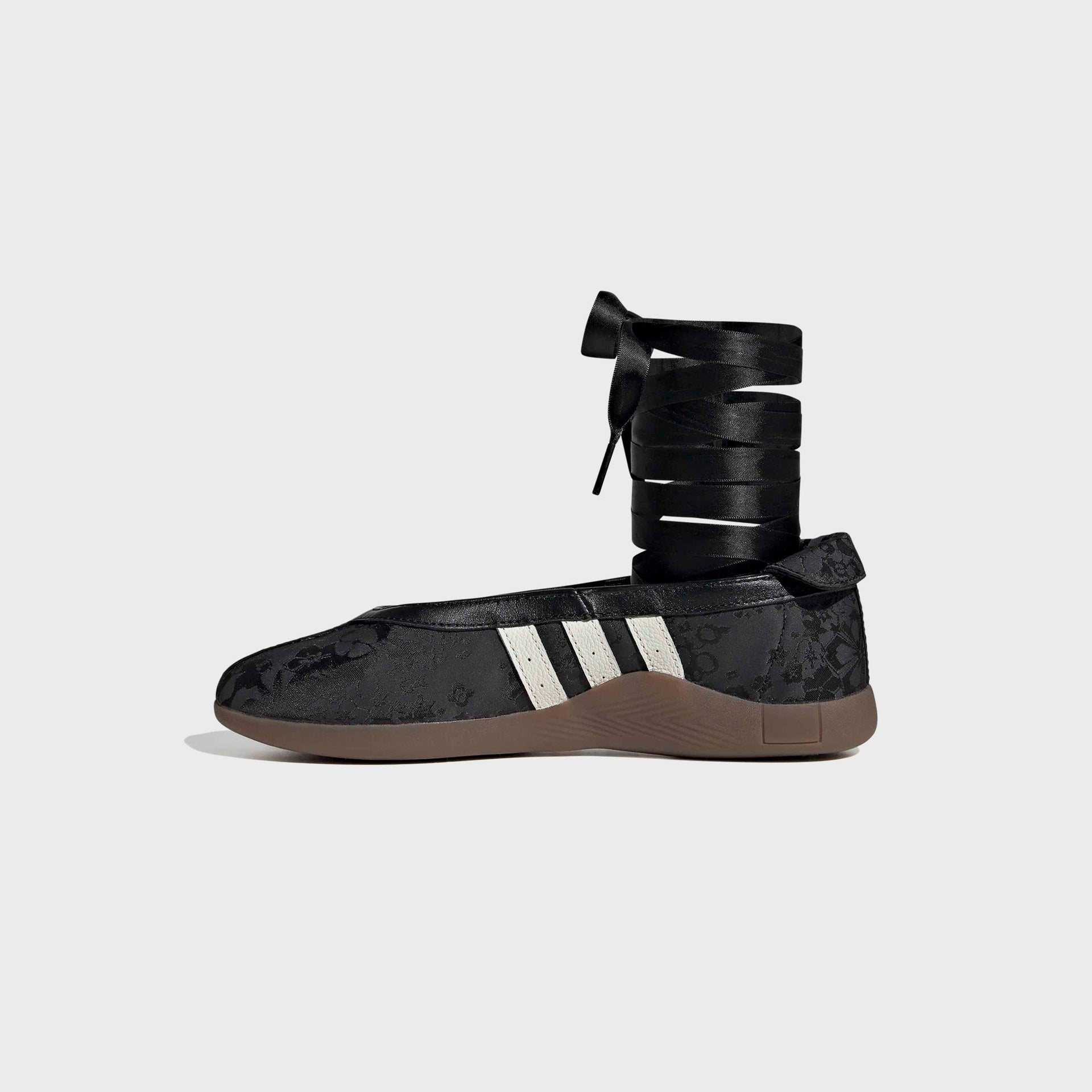 adidas x Liberty London WMNS Taekwondo Mei Ballet - Core Black / Off White / Gum