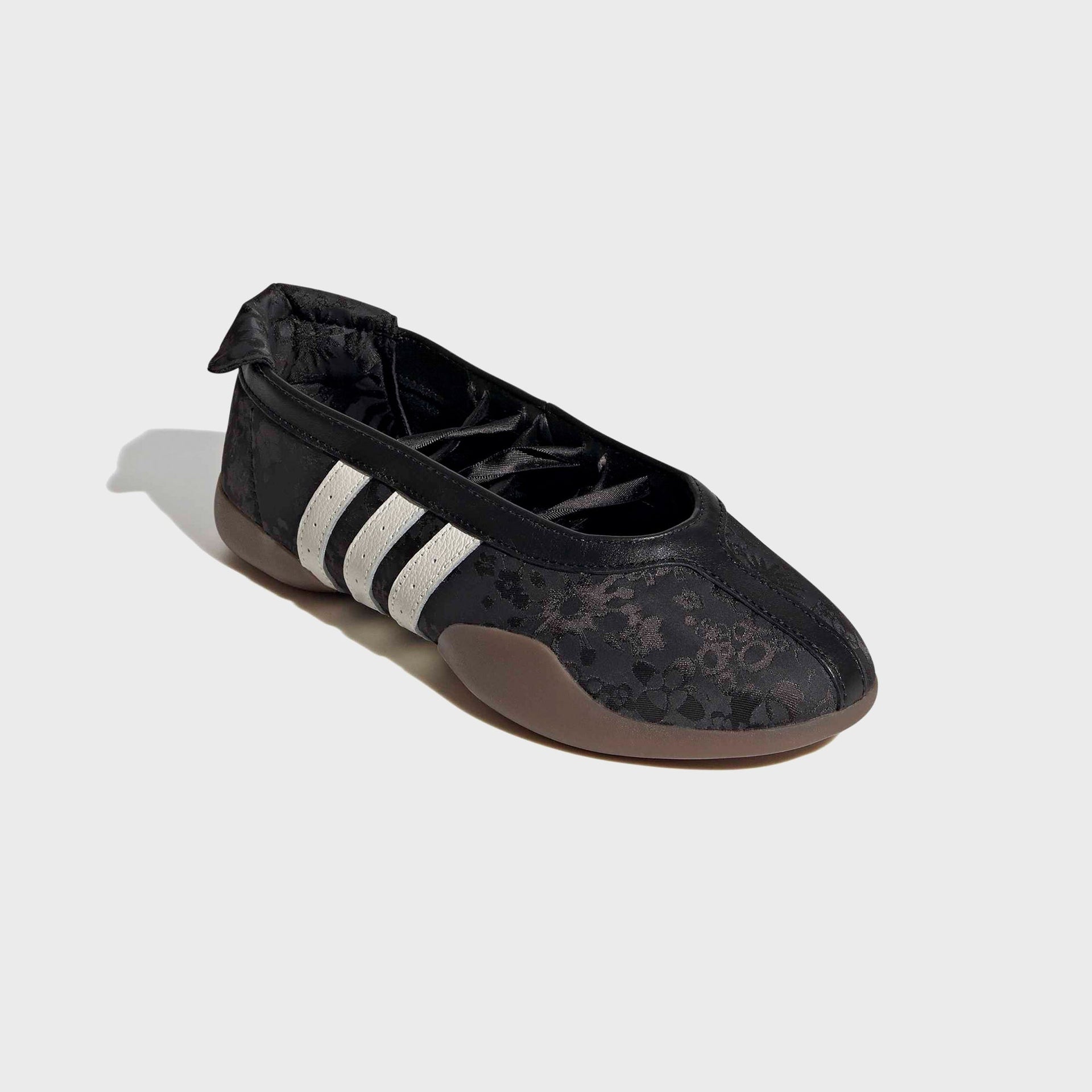 adidas x Liberty London WMNS Taekwondo Mei Ballet - Core Black / Off White / Gum