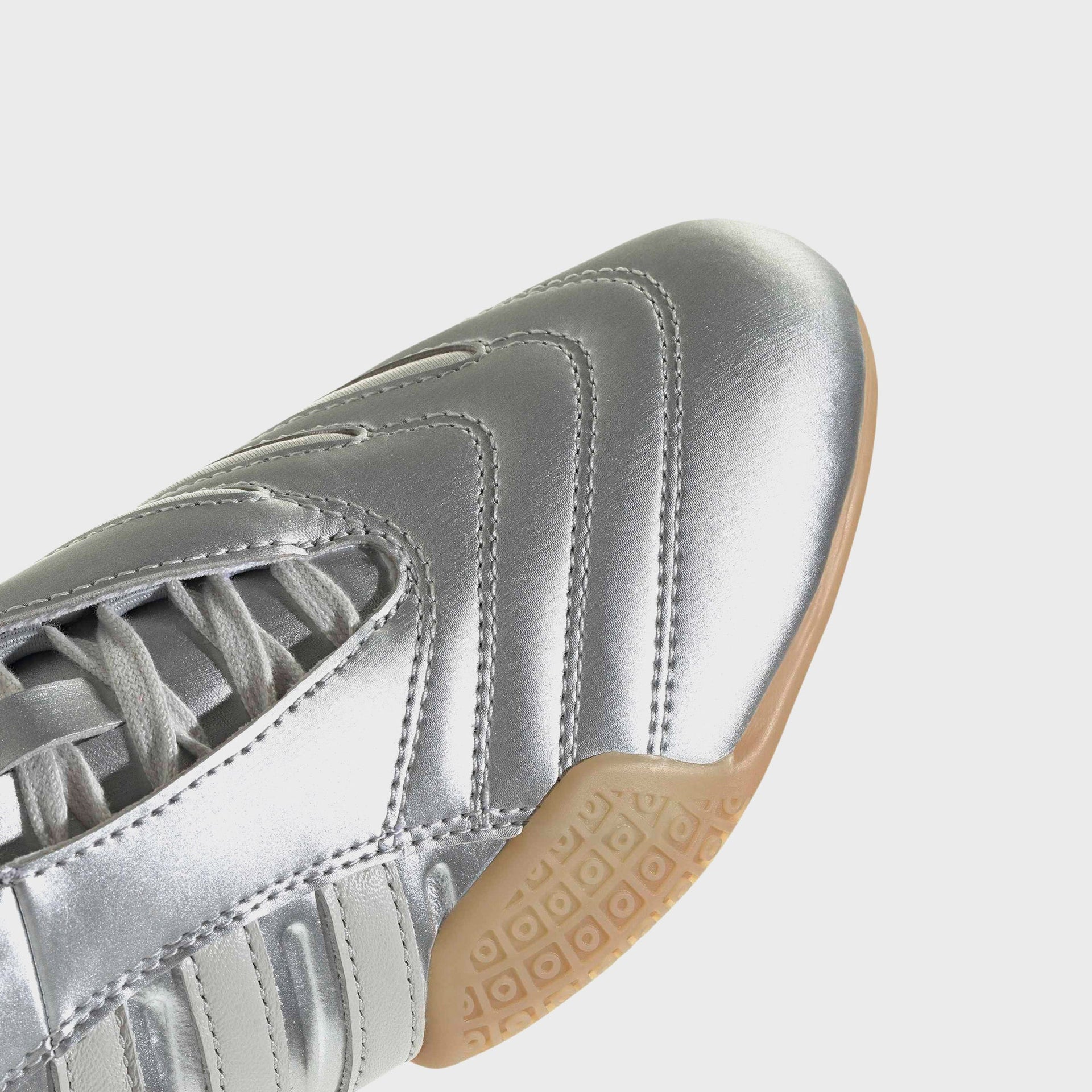 adidas WMNS Taekwondo Mei Elite - Silver Metallic / Grey One / Gum