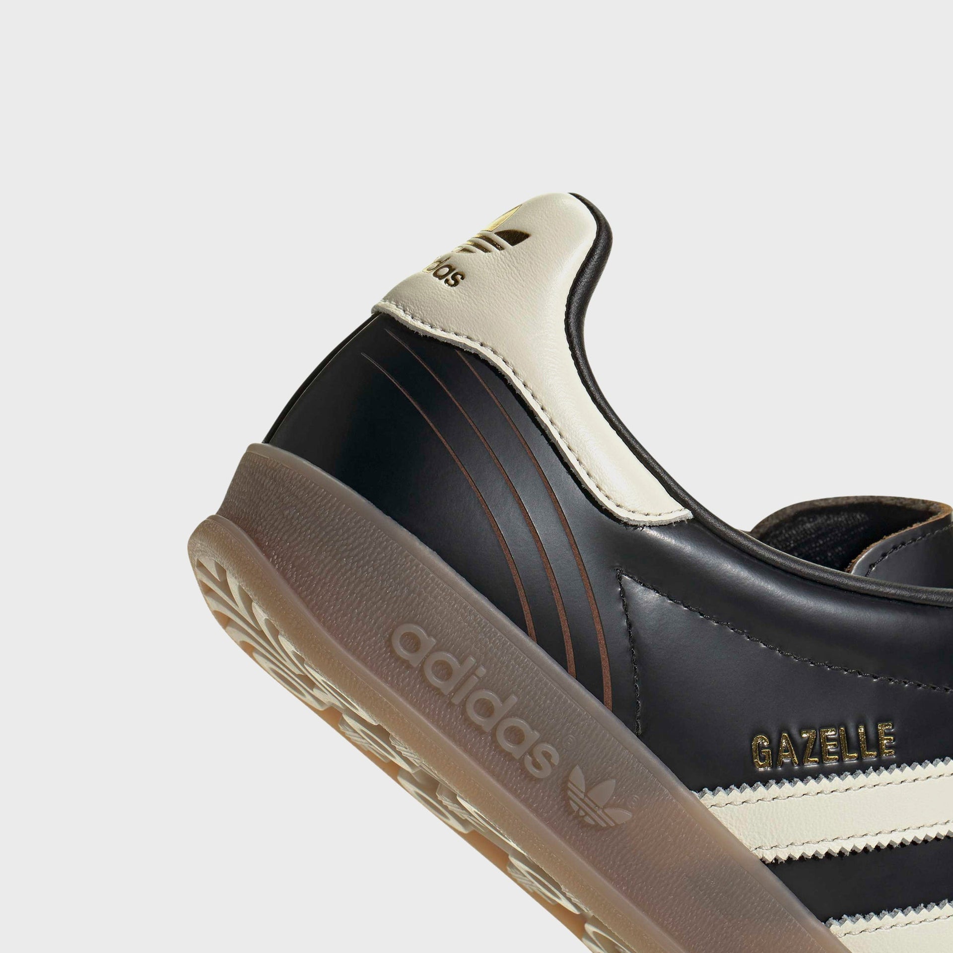 adidas Gazelle Indoor - Core Black / Cream White / Gum4