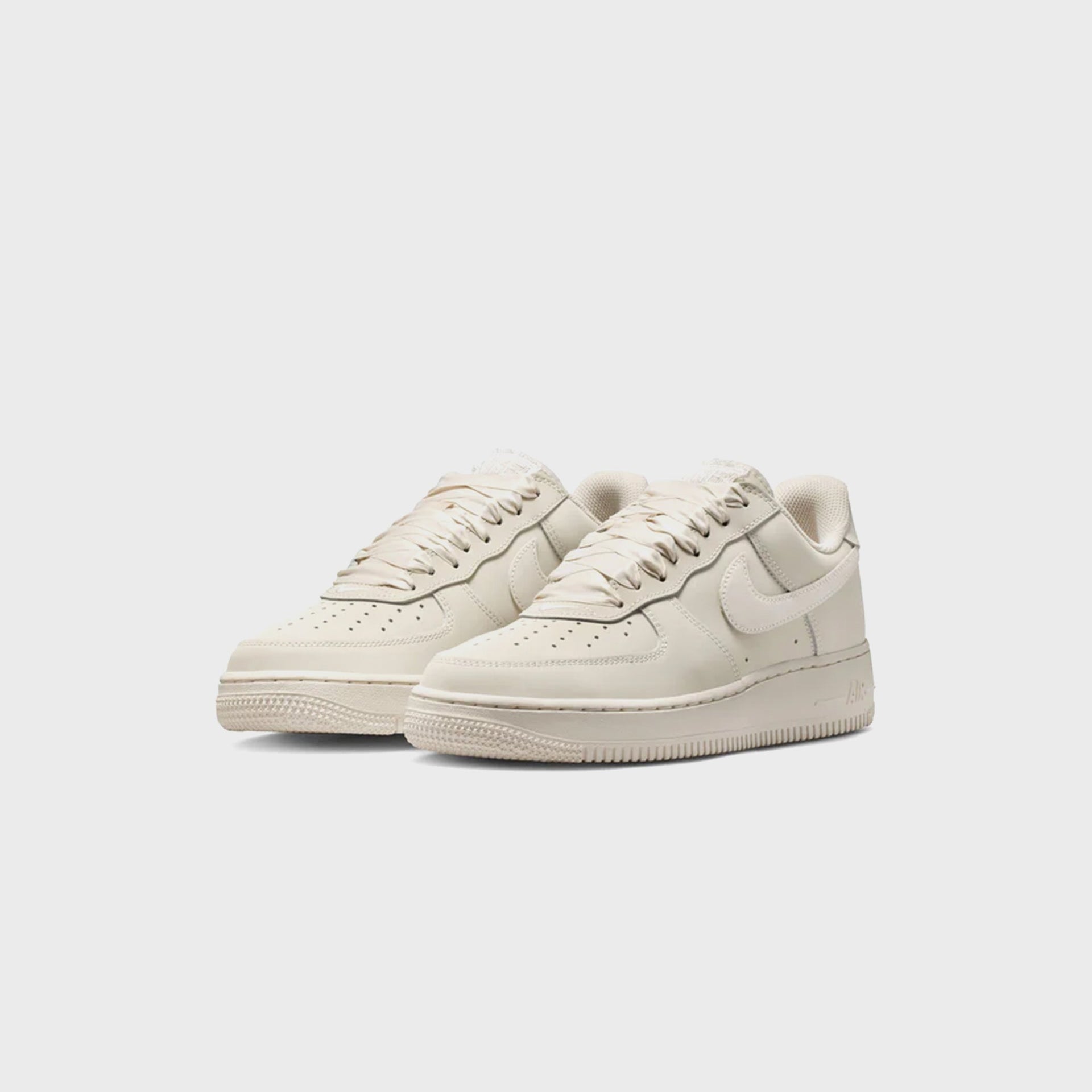 Nike Air Force 1 Low Retro Premium - Oatmeal / Pale Ivory