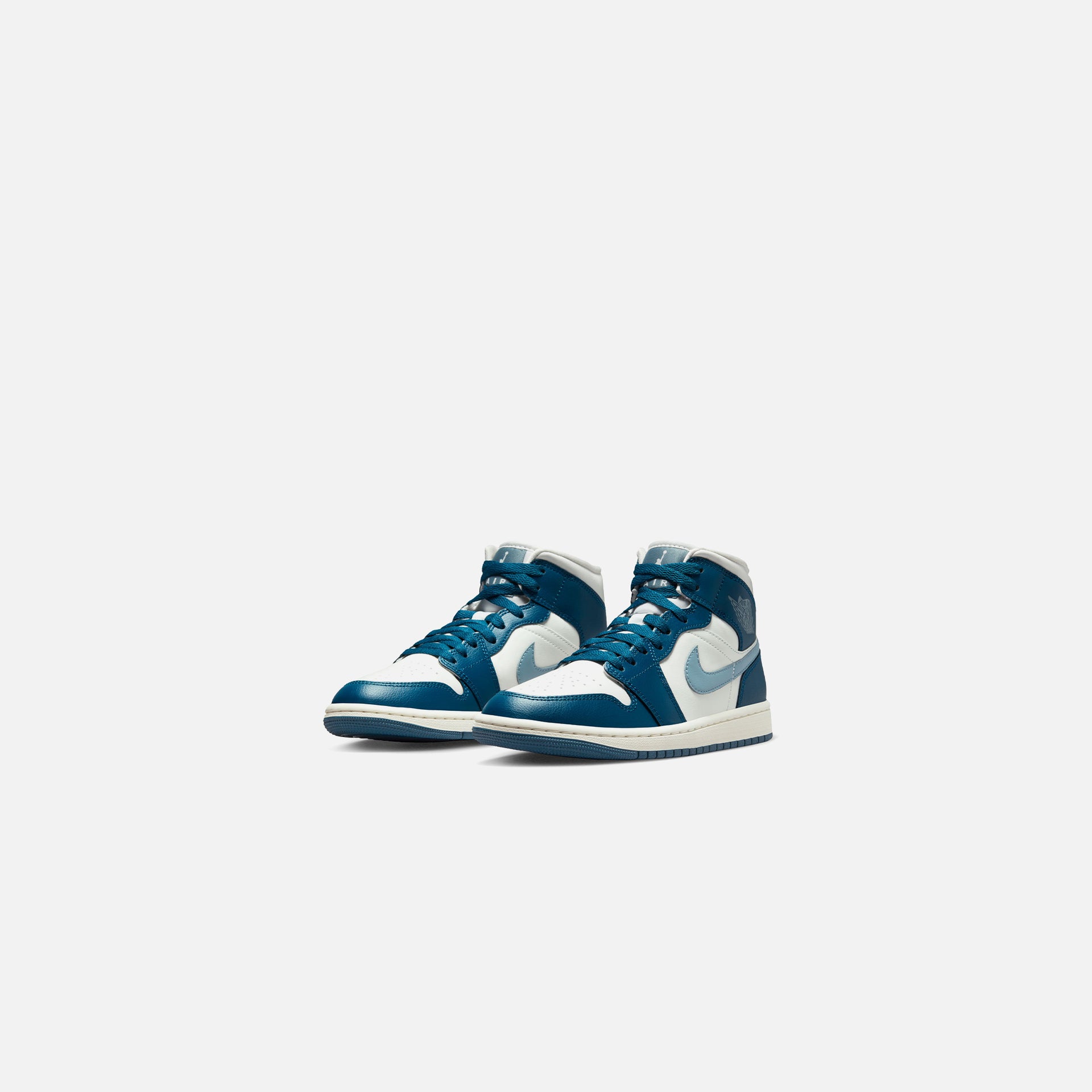 Jordan WMNS Air Jordan 1 Mid - Sky J French Blue / Ozone Blue / Sail