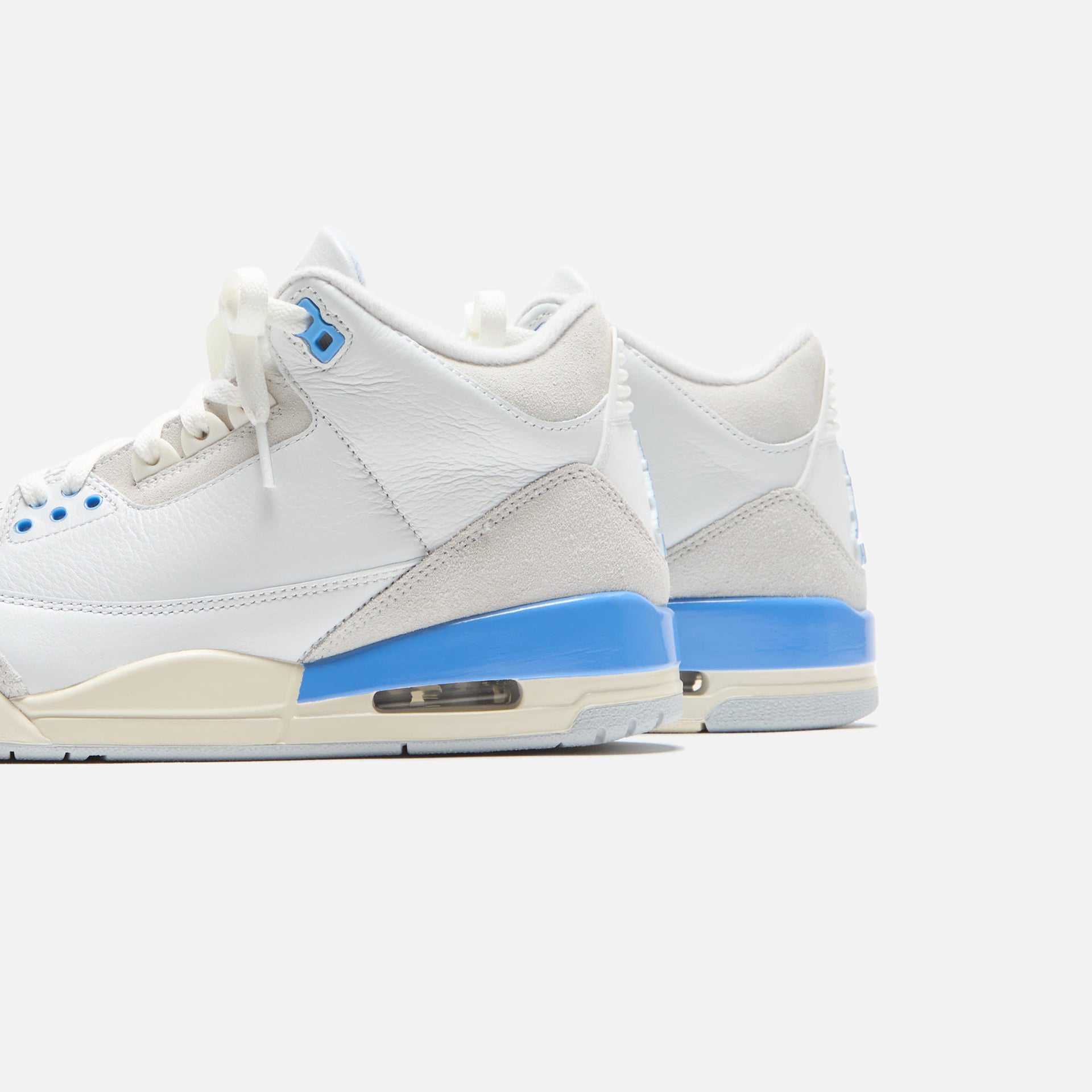 Jordan Air Jordan 3 Retro - Summit White / Hydrogen Blue / Legend Blue