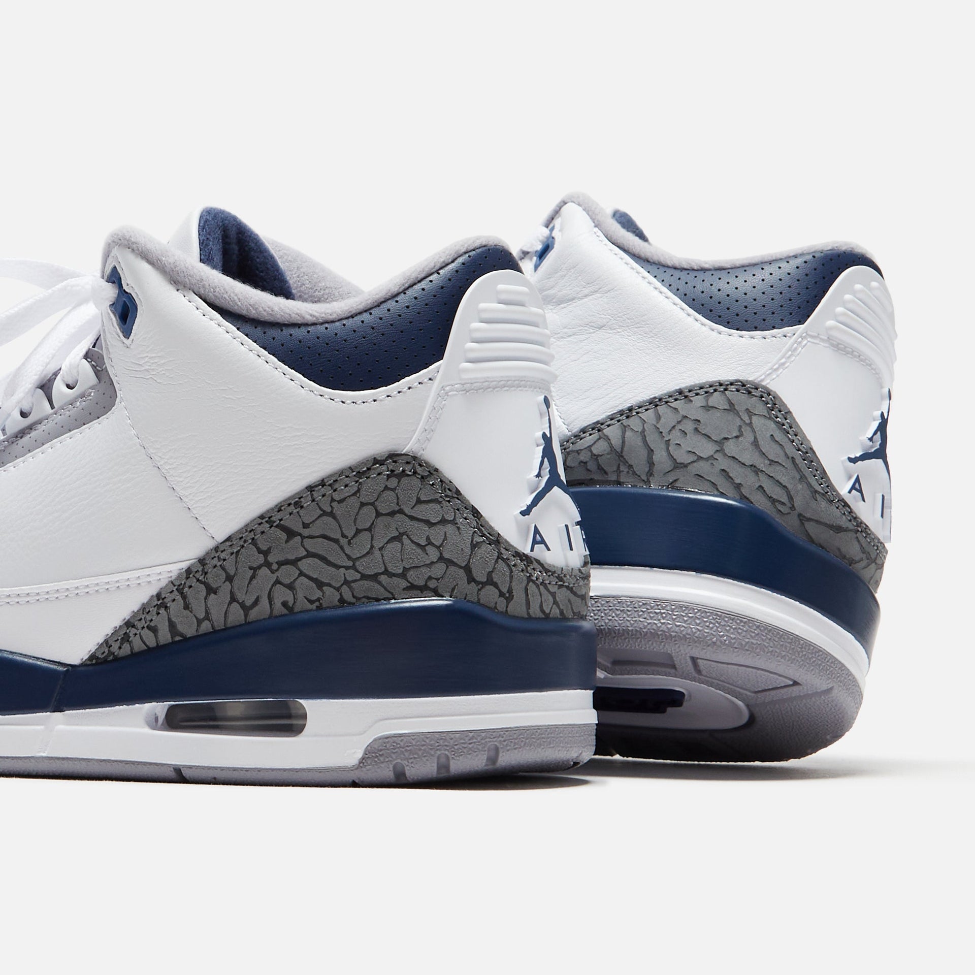 Nike Air Jordan 3 Retro - White / Midnight Navy / Cement Grey / Black