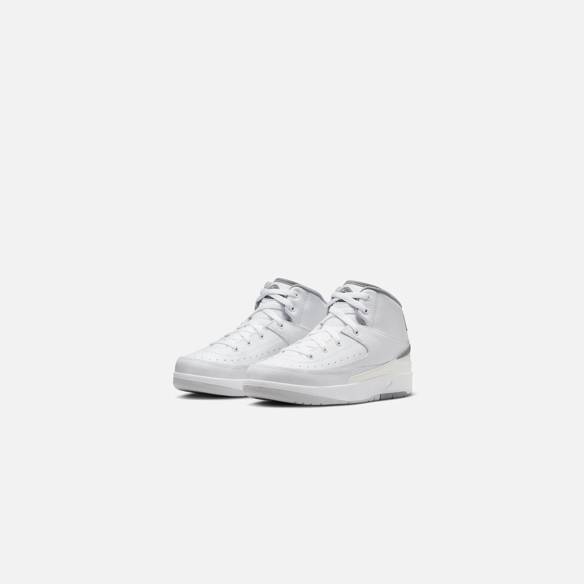 Jordan PS Air Jordan 2 Retro - White / Cement Grey / Sail / Black