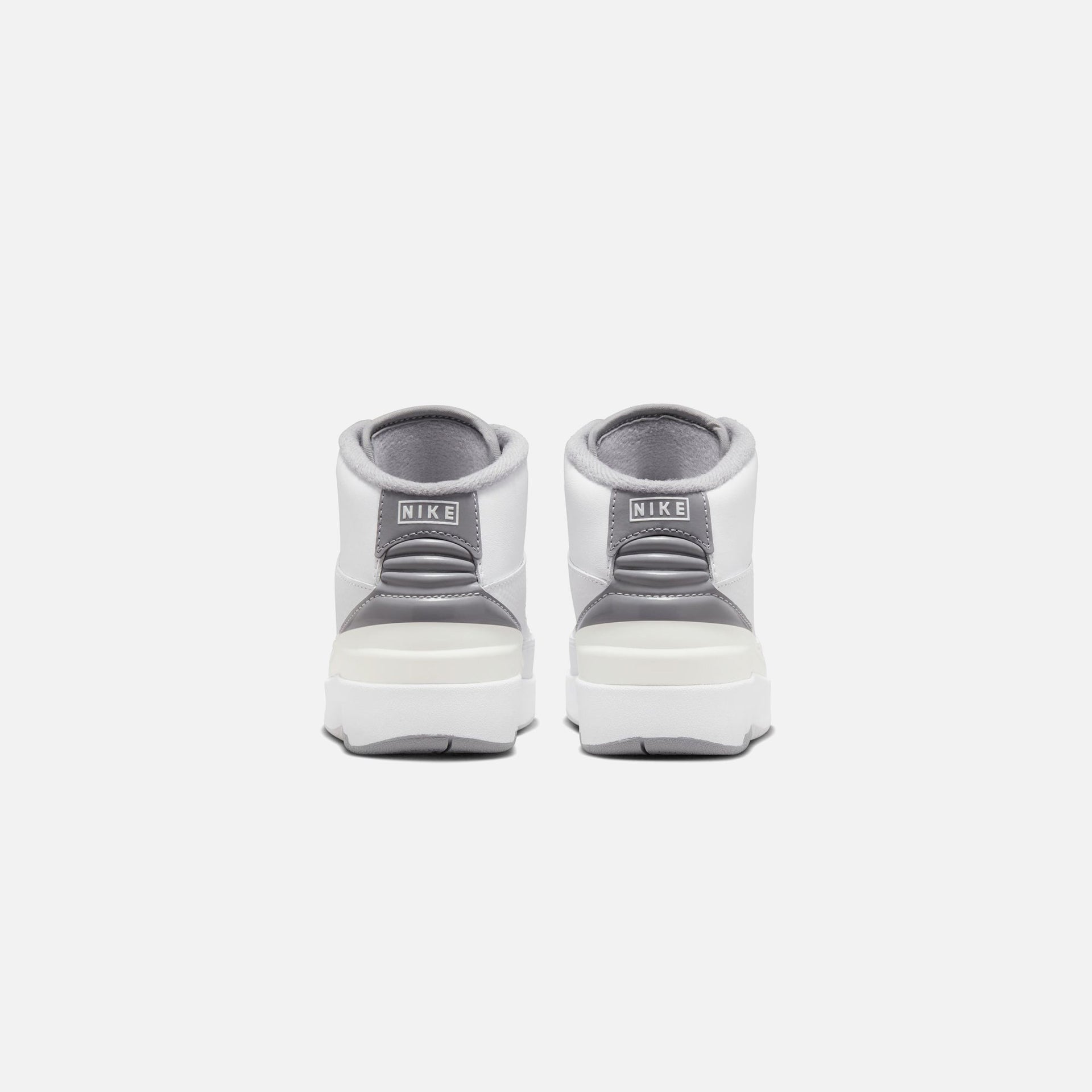 Jordan PS Air Jordan 2 Retro - White / Cement Grey / Sail / Black