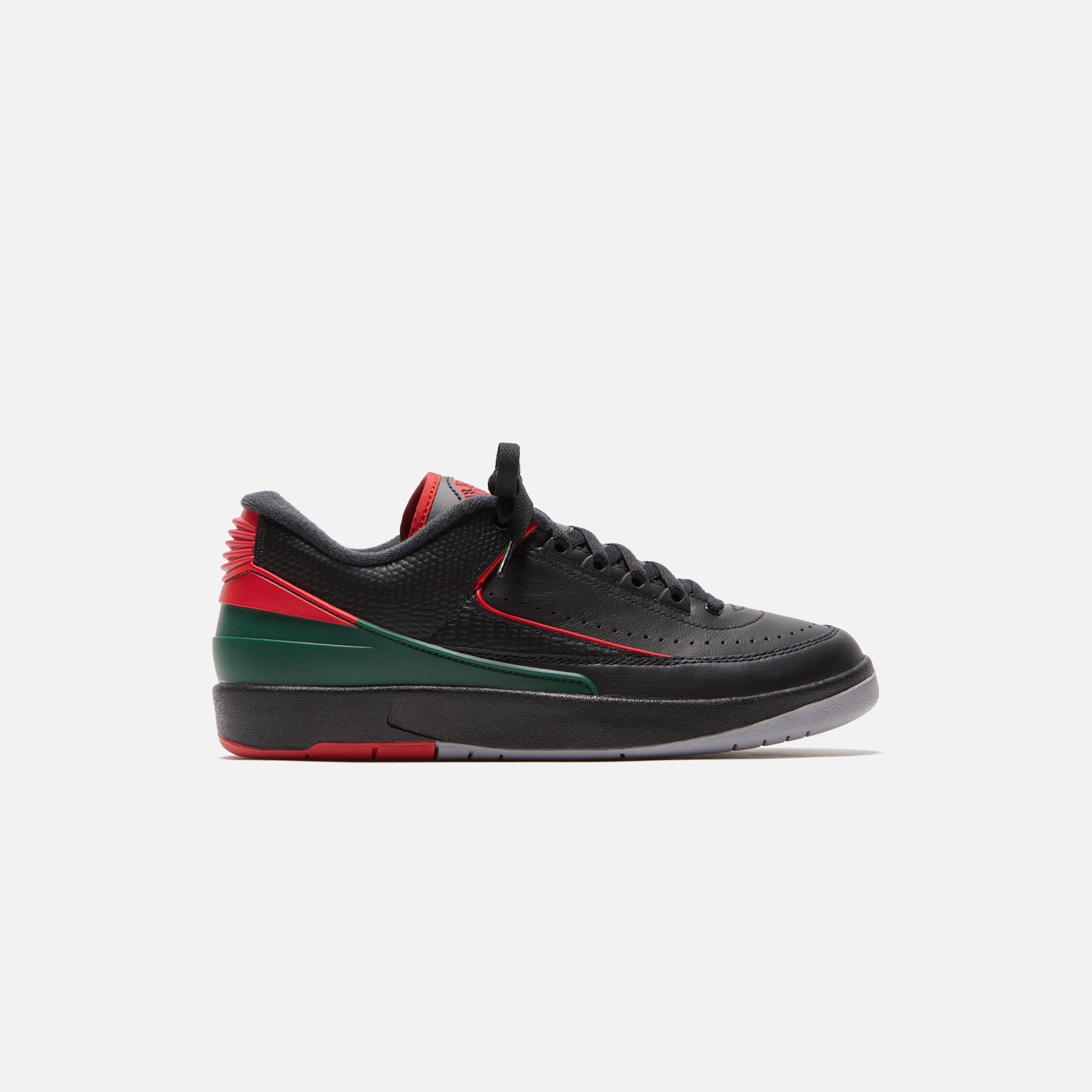 Nike Air Jordan 2 Retro Low Black Fire Red Fire Cement Grey Kith Europe