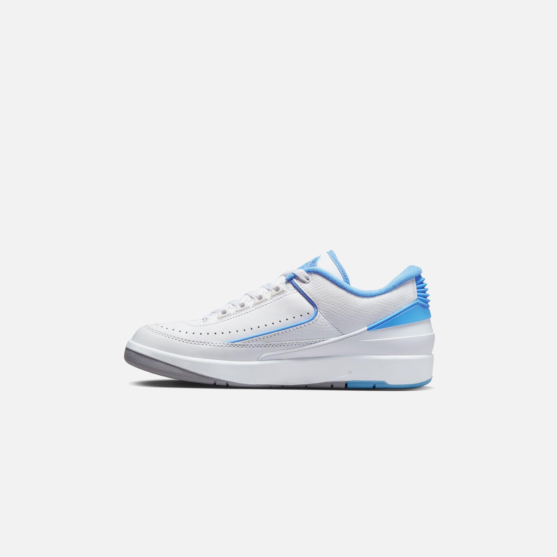 Jordan Air Jordan 2 Retro Low - White  / University Blue / Cement Grey
