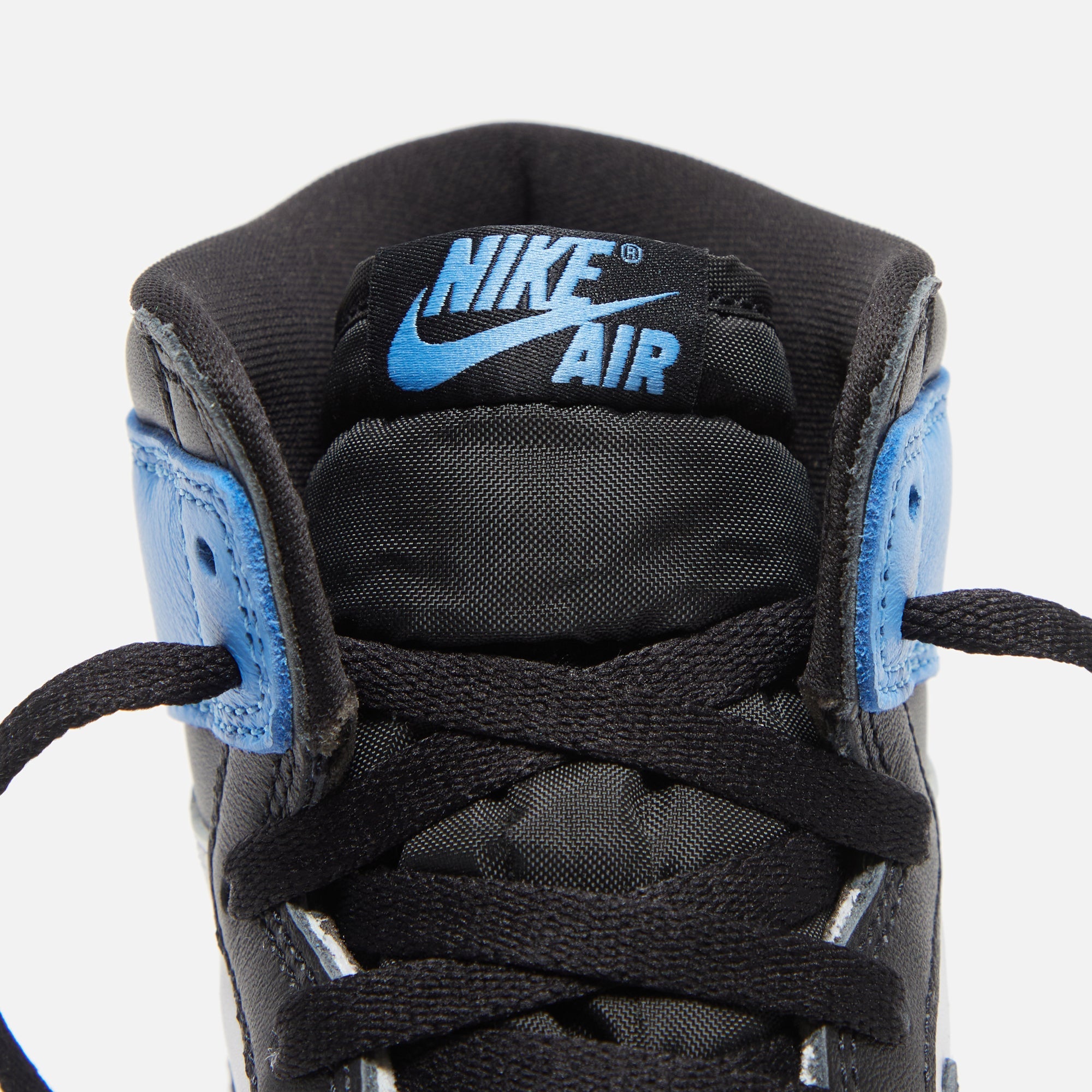 Nike Air Jordan 1 High - University Blue / Black / White Nike Air Jordan 1 High - University Blue / Black / White