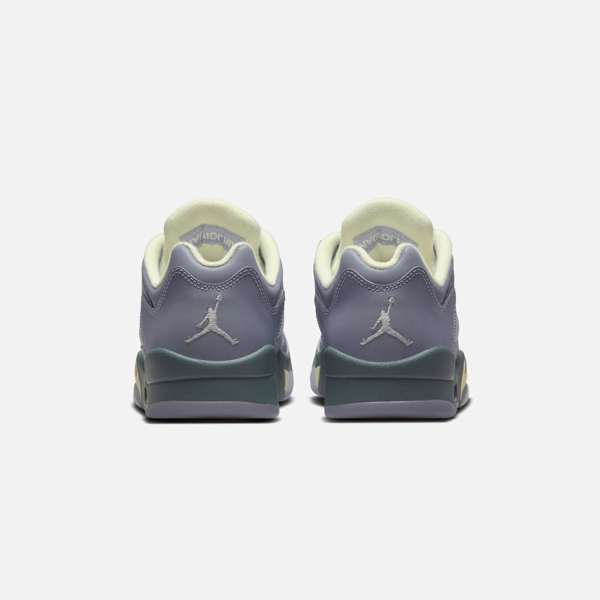 Jordan WMNS Air Jordan 5 Retro Low - Indigo Haze / Metallic Silver / Alabaster / Fire Red