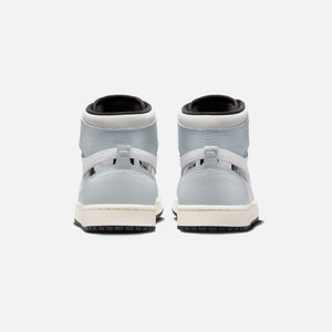 Nike WMNS Air Jordan 1 Zoom Comfort 2 - White / Metallic Silver