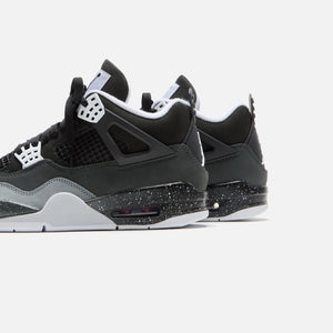 Jordan 4 retro black on sale