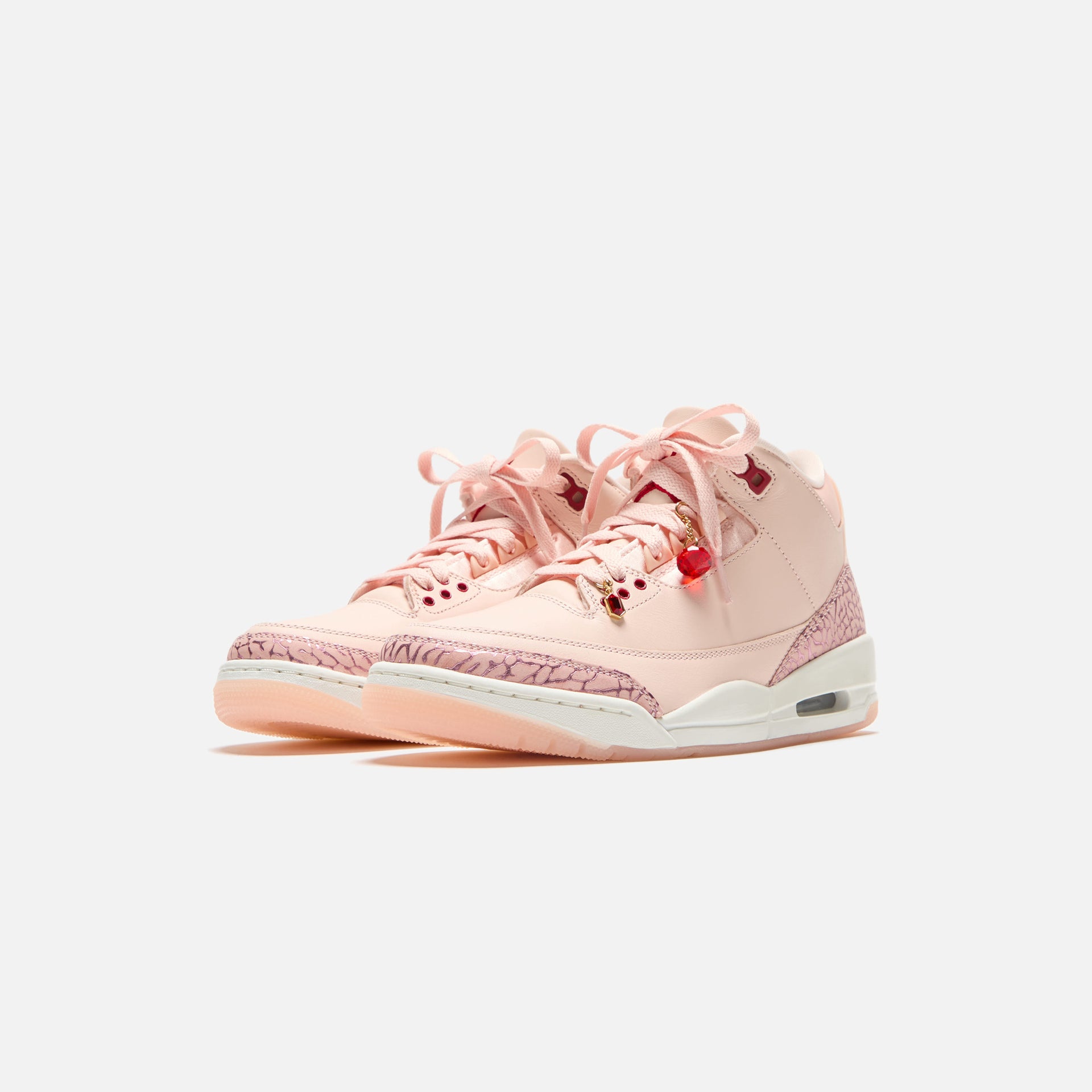 Nike WMNS Air Jordan 3 Retro - Washed Coral / Gym Red / Sail