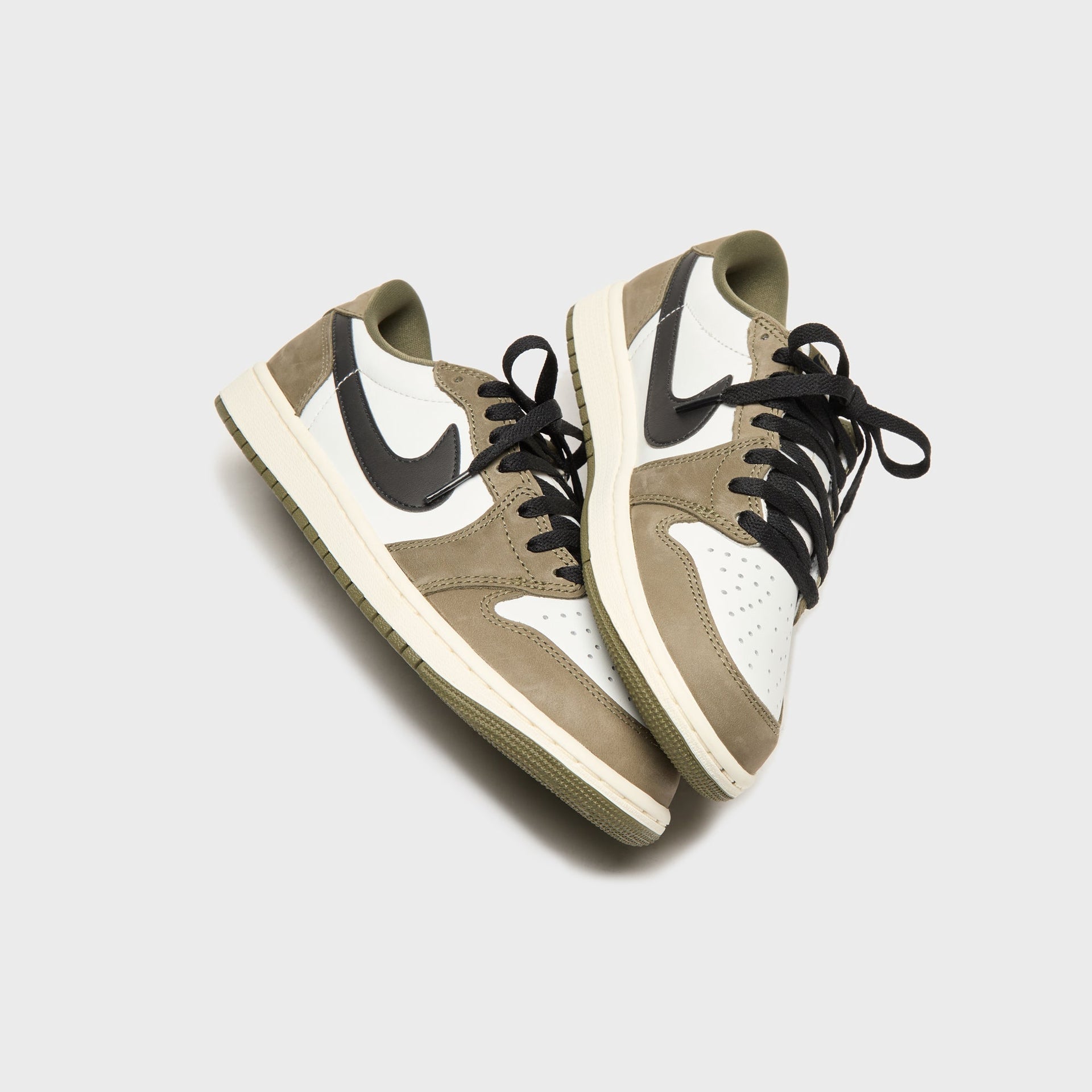 Jordan Air Jordan 1 Retro Low - Medium Olive / Summit White / Sail / Black