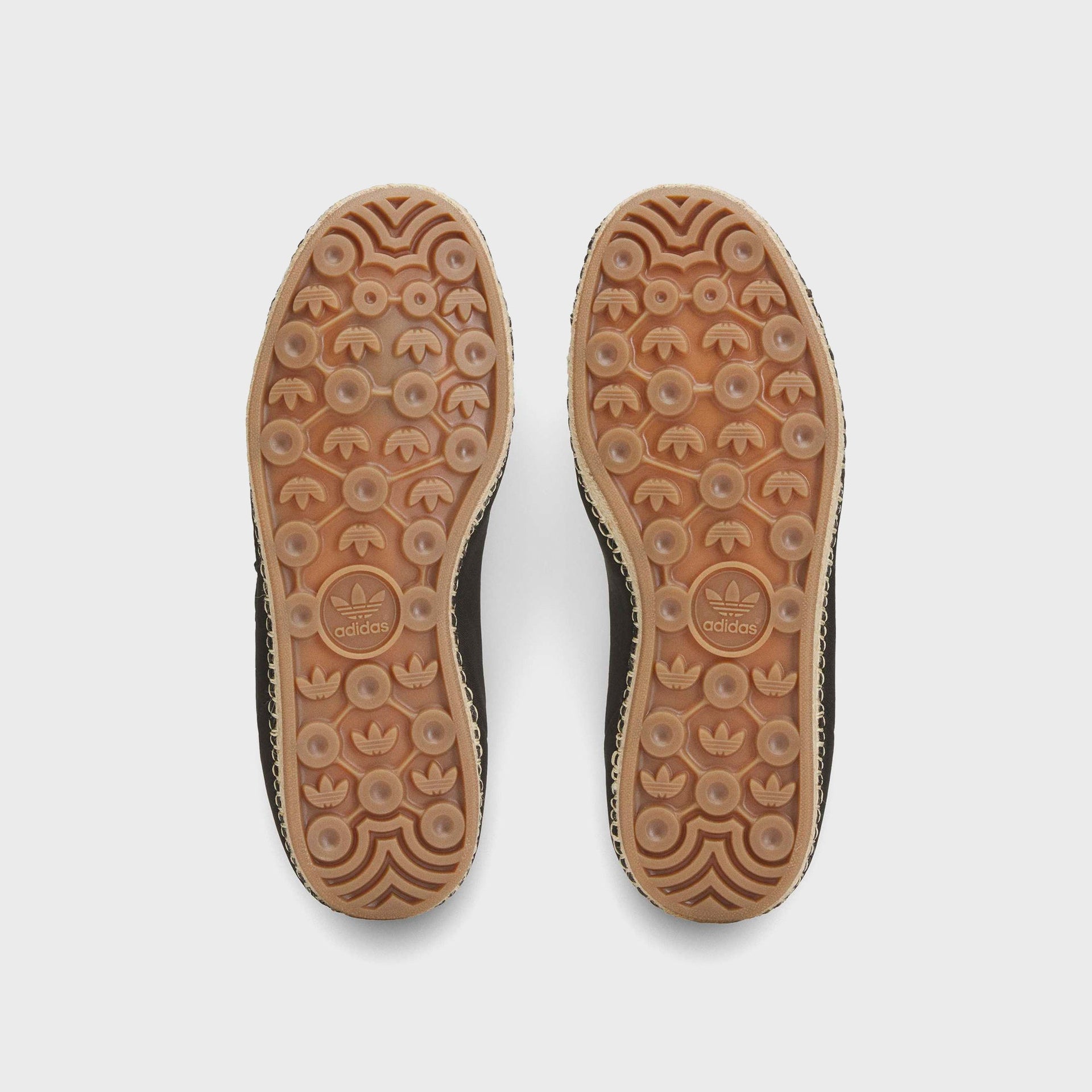 adidas x CLOT QI Flow Sneaker - Core Black / Cloud White