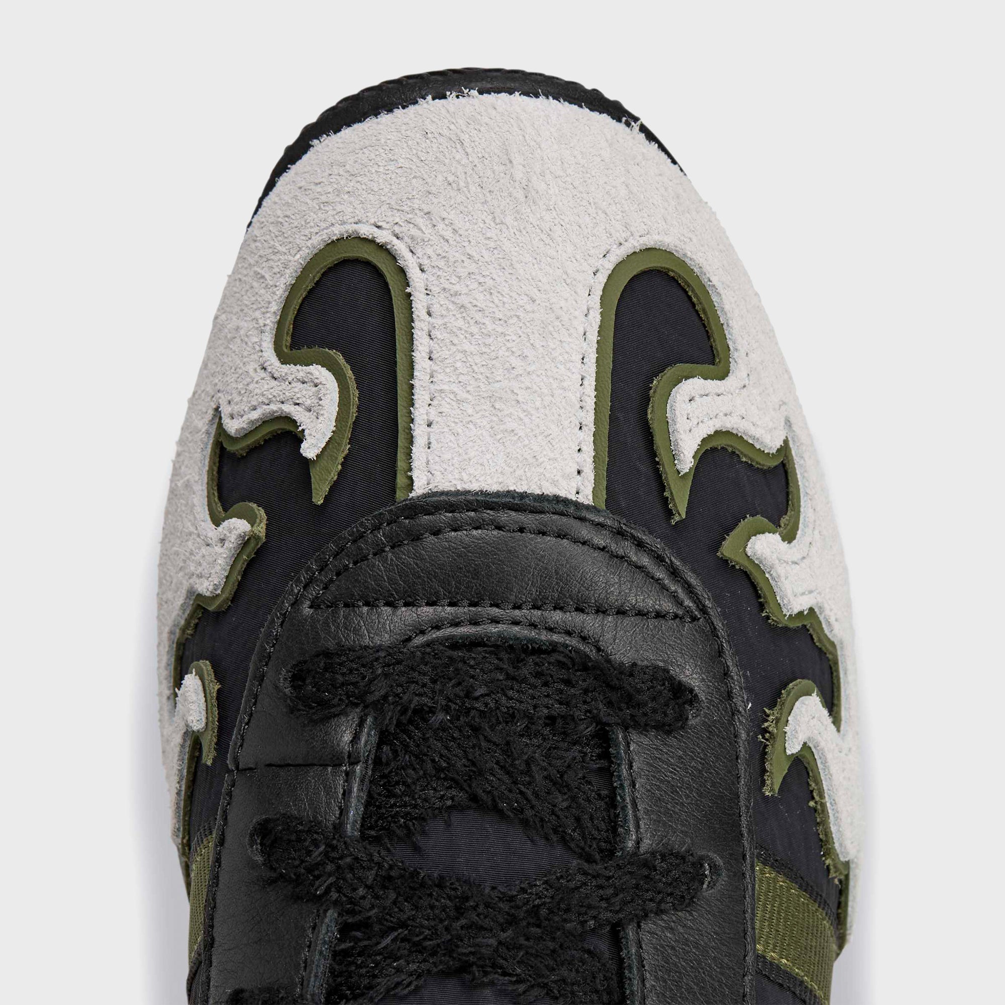 adidas x Brain Dead Japan Hi - Black / Crystal White / Gold