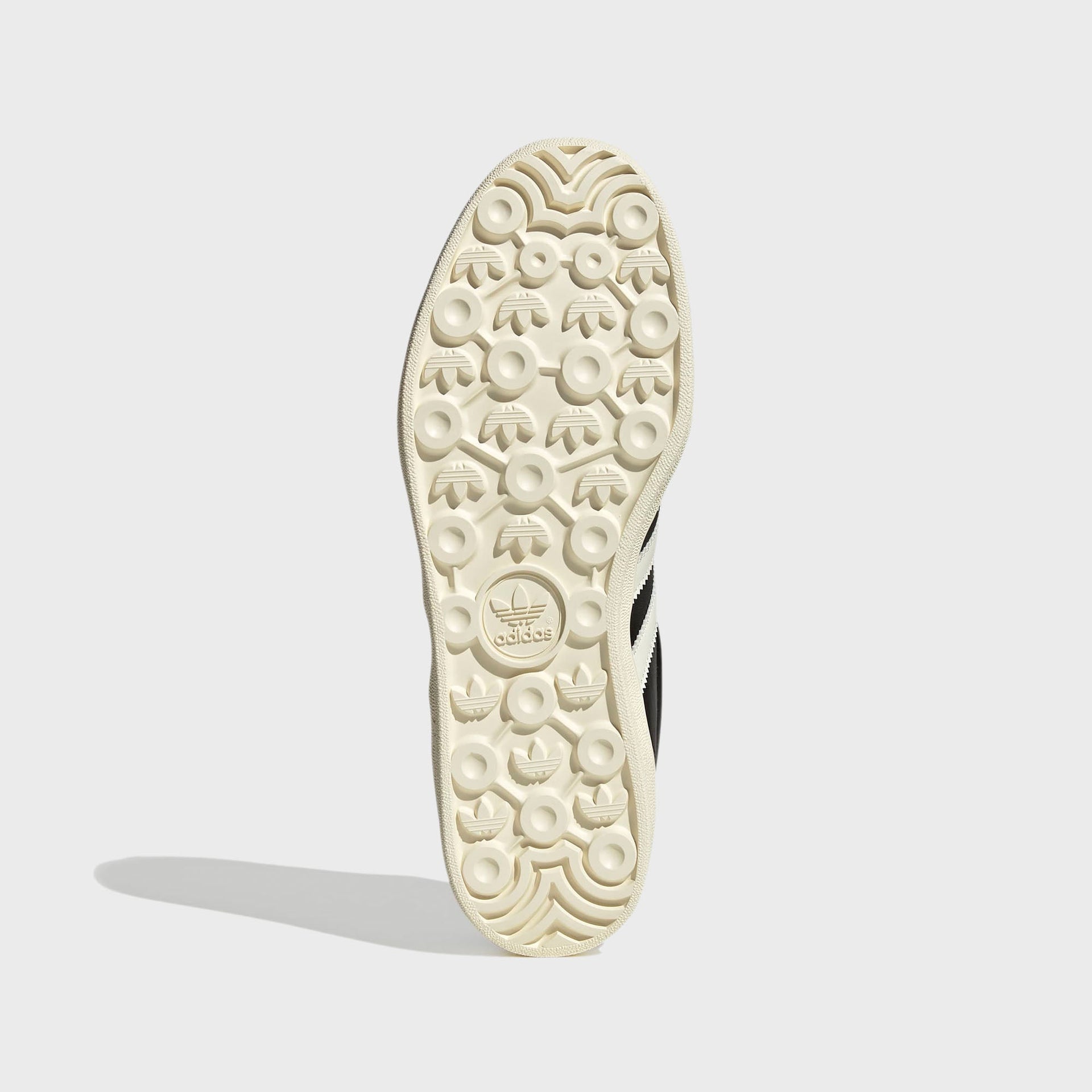 adidas Gazelle Indoor - Core Black / Cream White / Gold Metallic