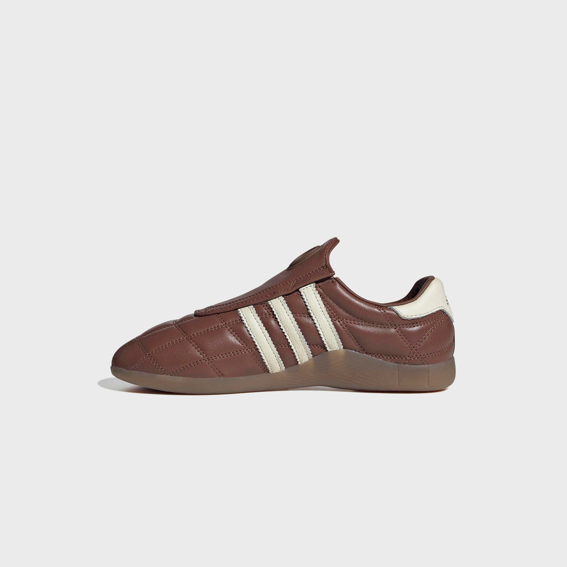 adidas WMNS Taekwondo - Preloved Brown / Cream White / Gum4