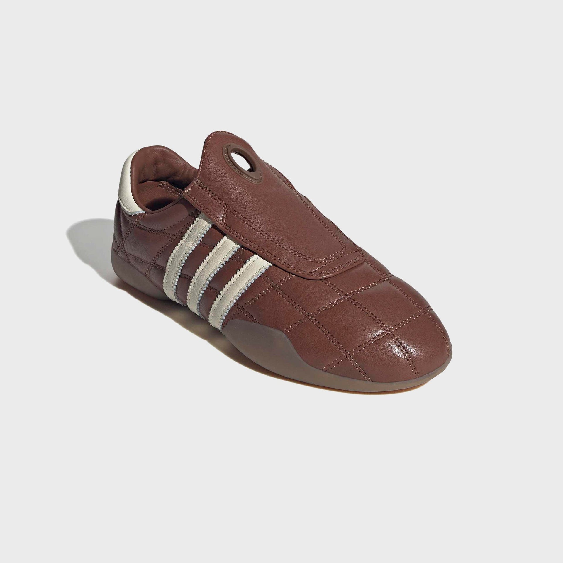adidas WMNS Taekwondo - Preloved Brown / Cream White / Gum4