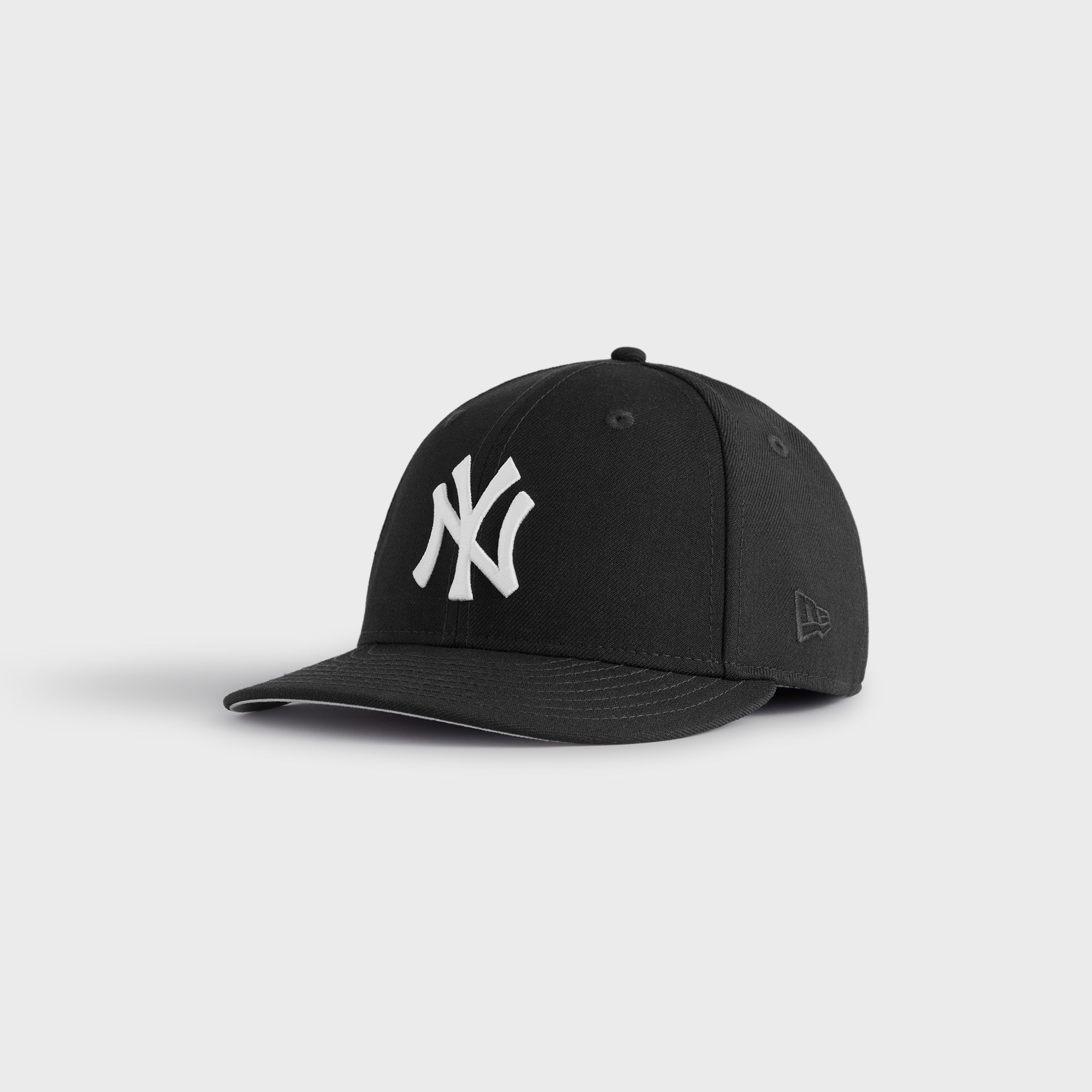 Kith South2 West8 Aaron Classic Cap 黒 KHM050984-001-FRONT.jpg?v=