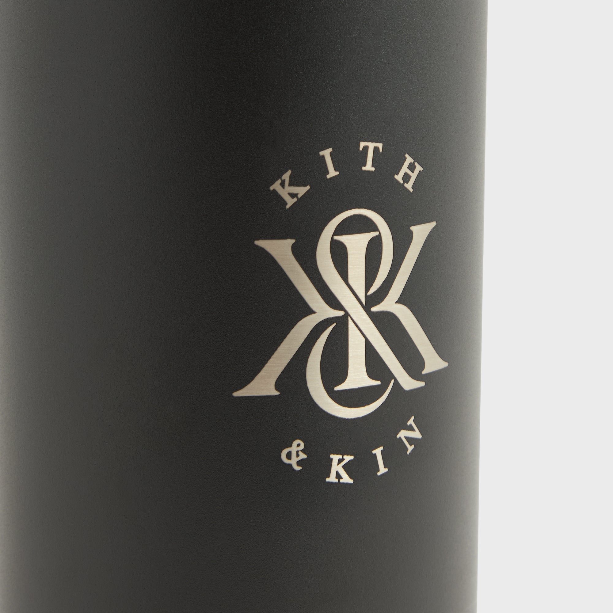 Kith for YETI 26oz Bottle - Black – Kith Europe