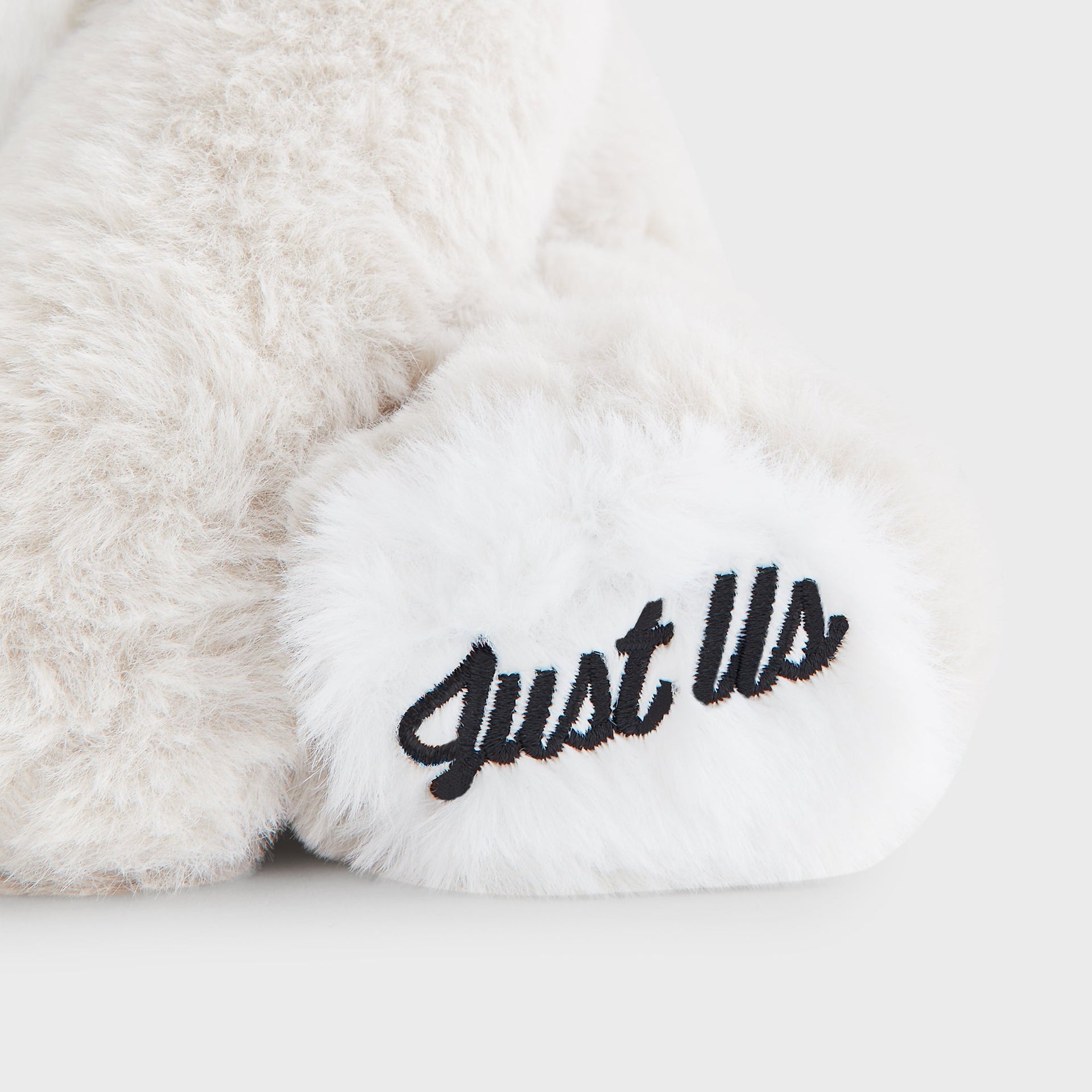 Kithmas Husky Plush - Stadium