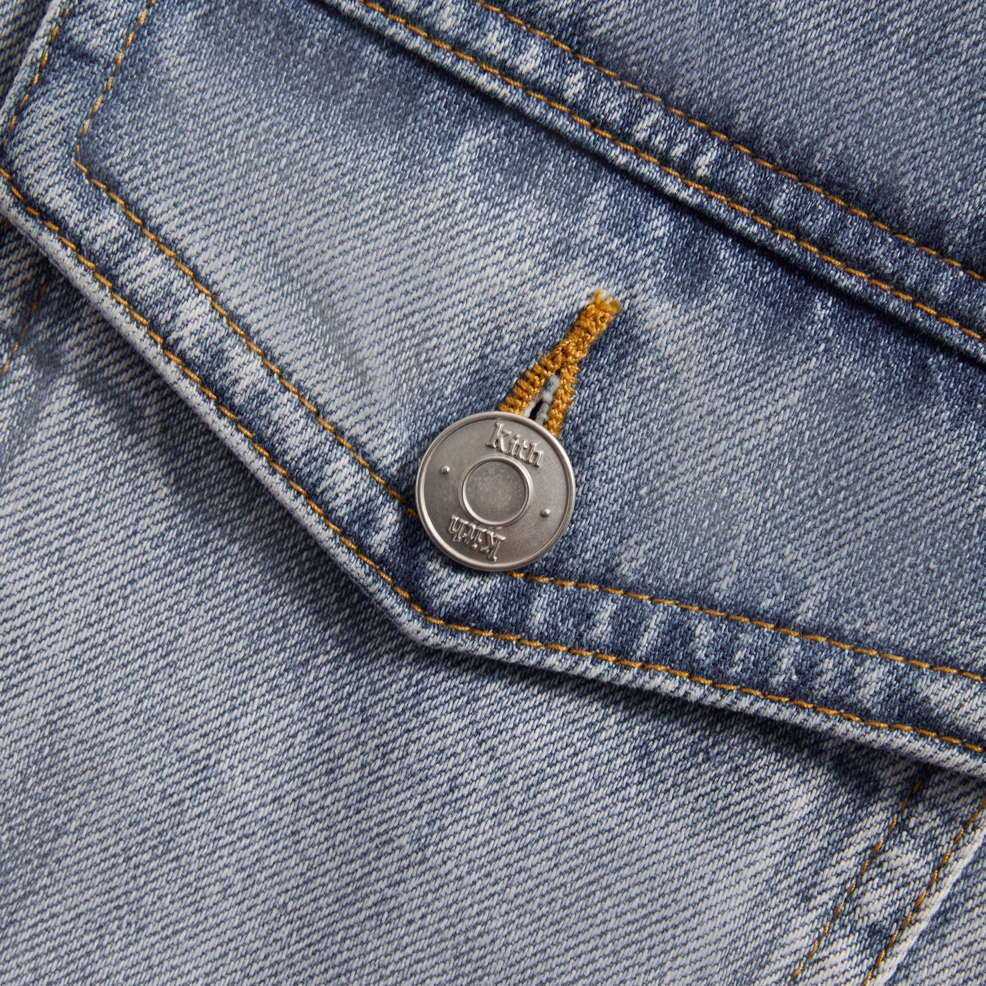 Kith Centre Denim Jacket - Light Indigo – Kith Europe
