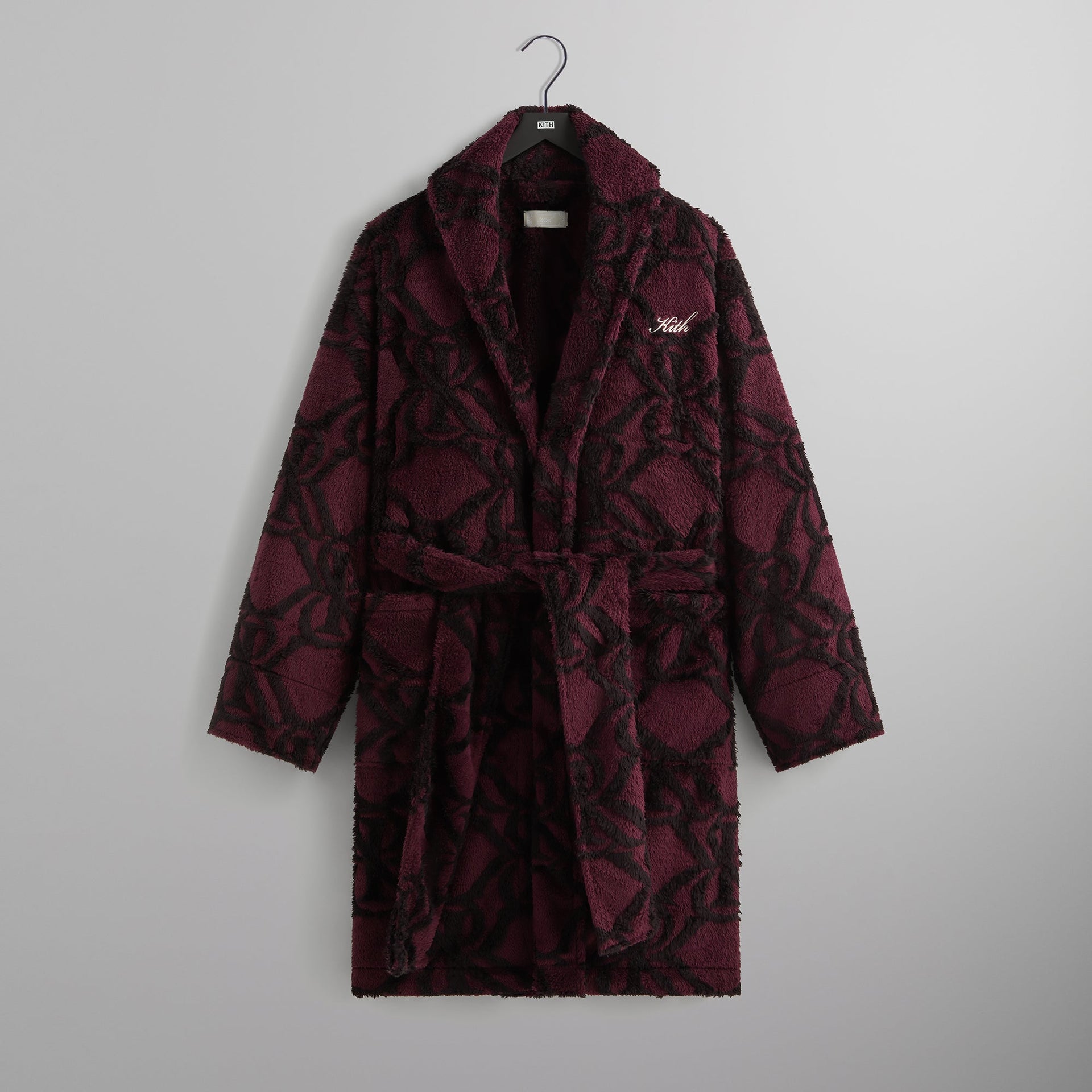 Kithmas Crest Monogram Robe - Essence