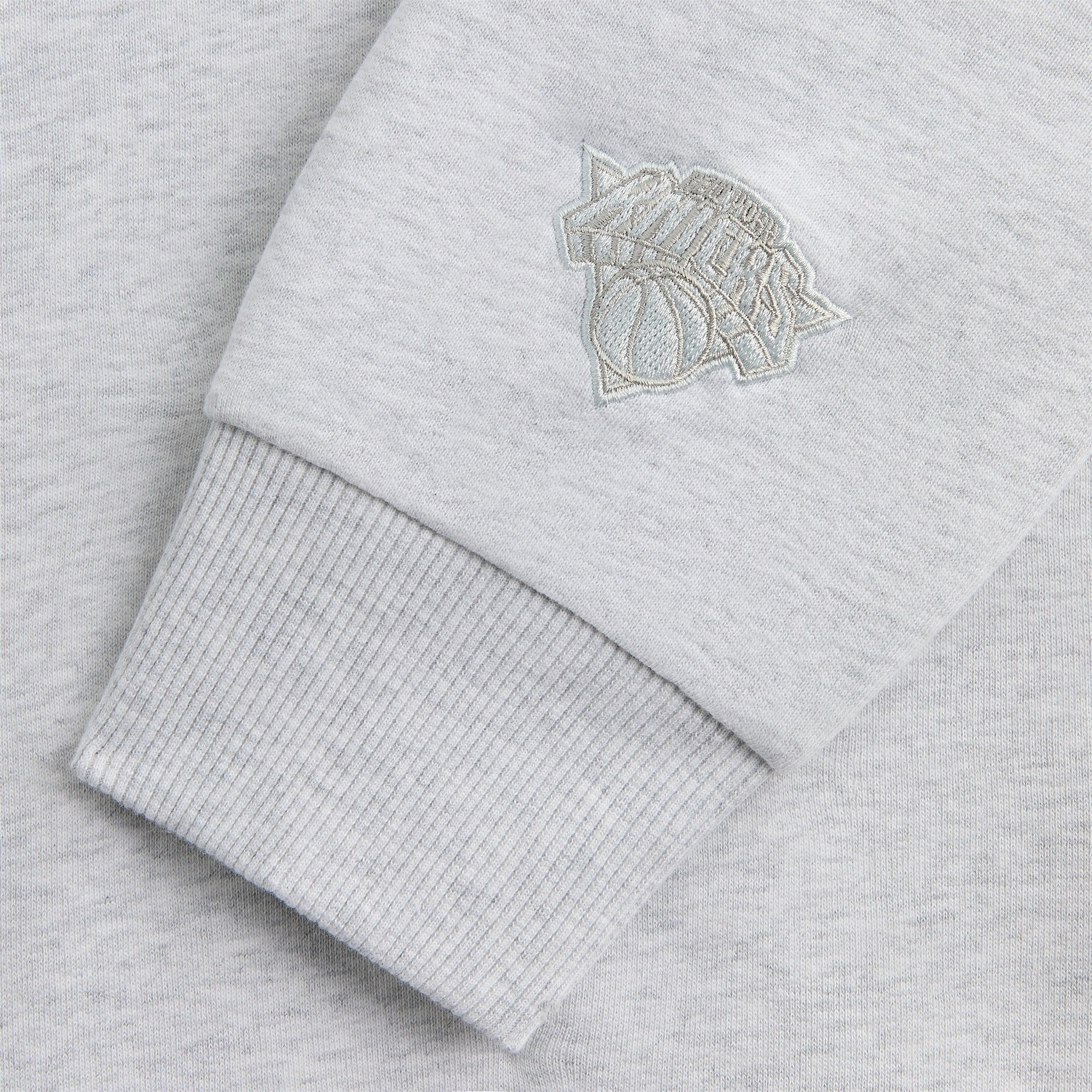 Kith for the New York Knicks Empire Vintage Nelson Crewneck - Light Heather Grey