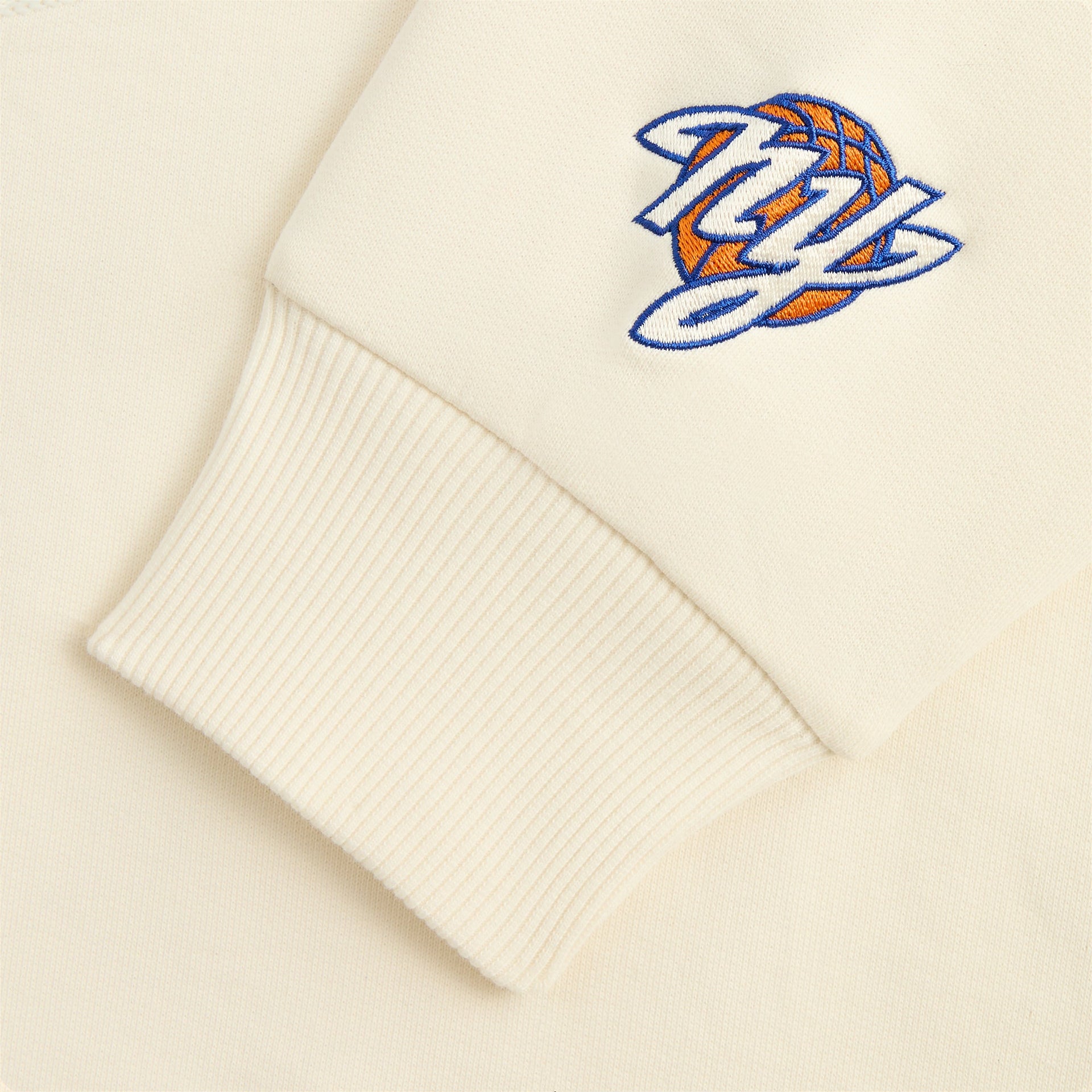 Kith for the New York Knicks City Vintage Nelson Crewneck - Sandrift