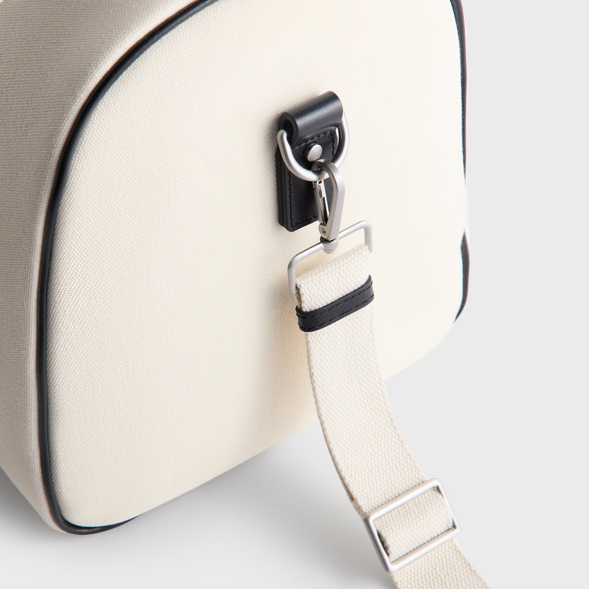 Kith Crest Canvas Duffle Bag - Sandrift – Kith Europe