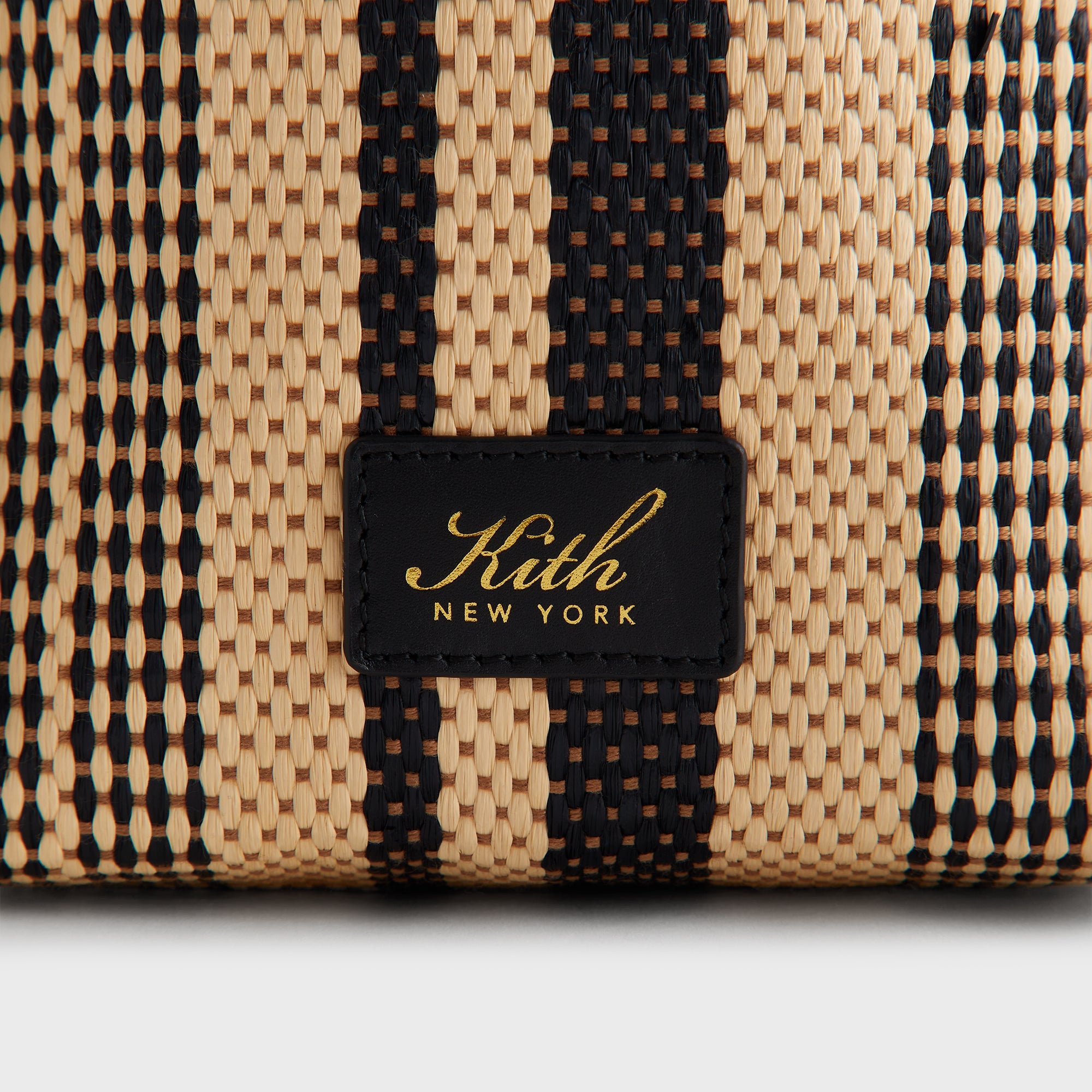 バッグ Kith Striped Raffia Drawstring Pouch Kith Striped Raffia Drawstring Pouch - Radiant – Kith Europe