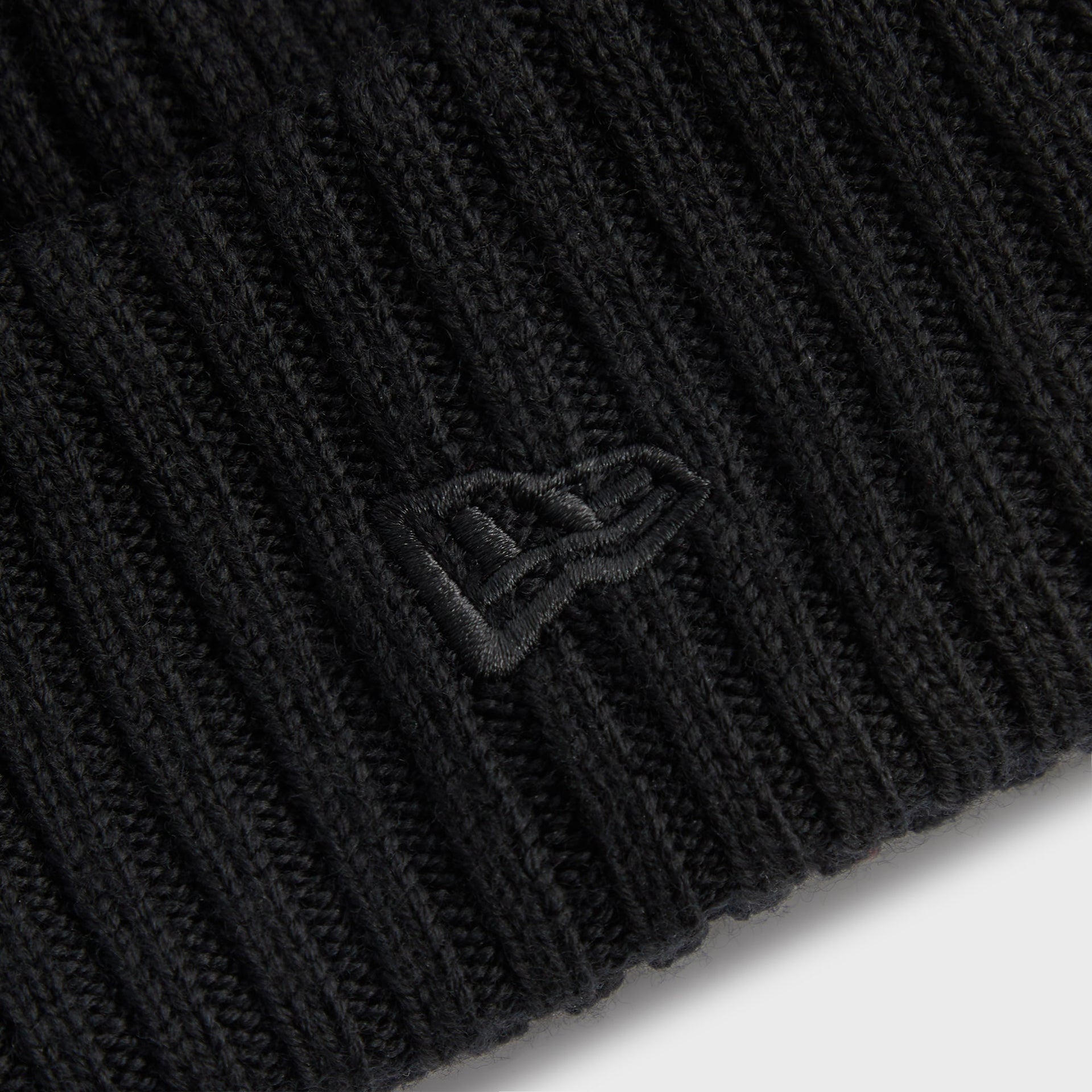 Kith for the New York Knicks Superman Logo Beanie - Black - PH