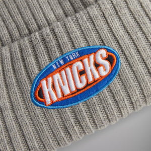 Kith & New Era for the New York Knicks Logo Beanie - Light Heather Grey PH