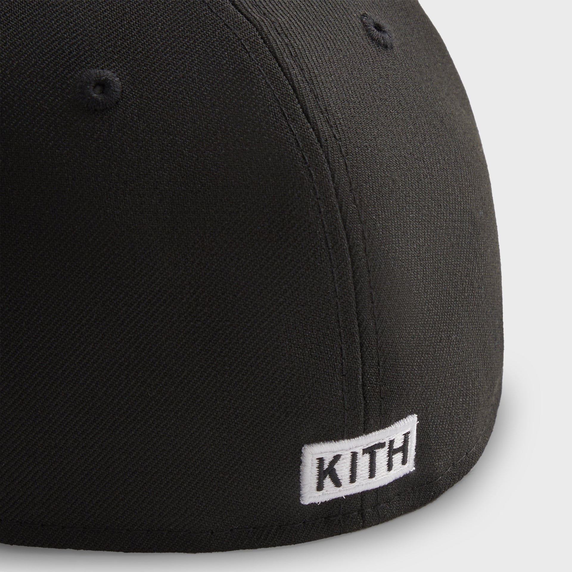 Kith & New Era for the New York Knicks Logo 59FIFTY Low Profile Fitted Cap - Black - PH