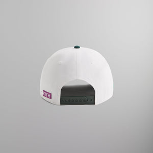 Batman | Kith Joker Twill Low Pinch Crown Snapback - White