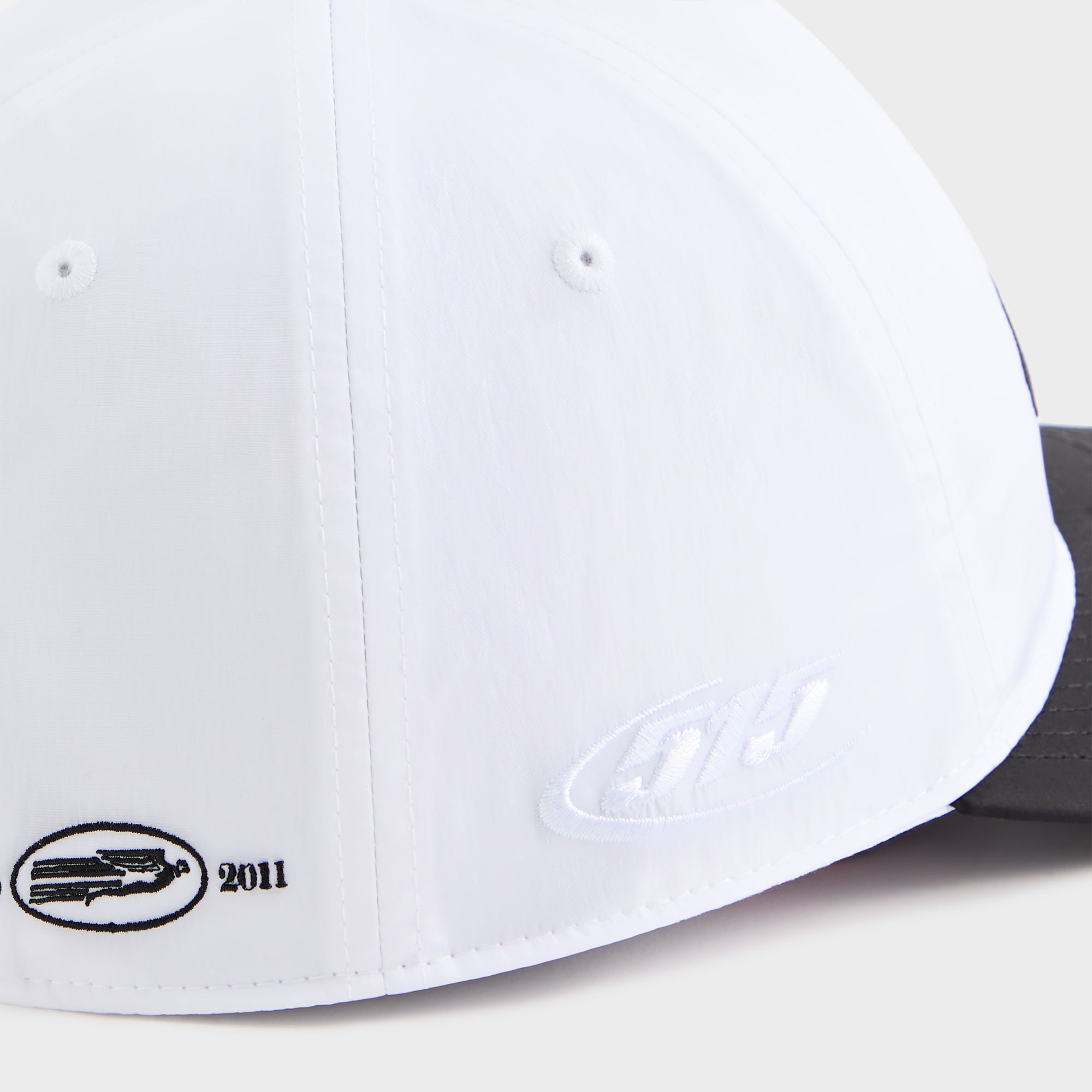 送料関税込み KITH NYC Twill Pinch Crown Cap Bubble Kith Women Two-Tone Cotton Twill Pinch Crown Cap - Bubble