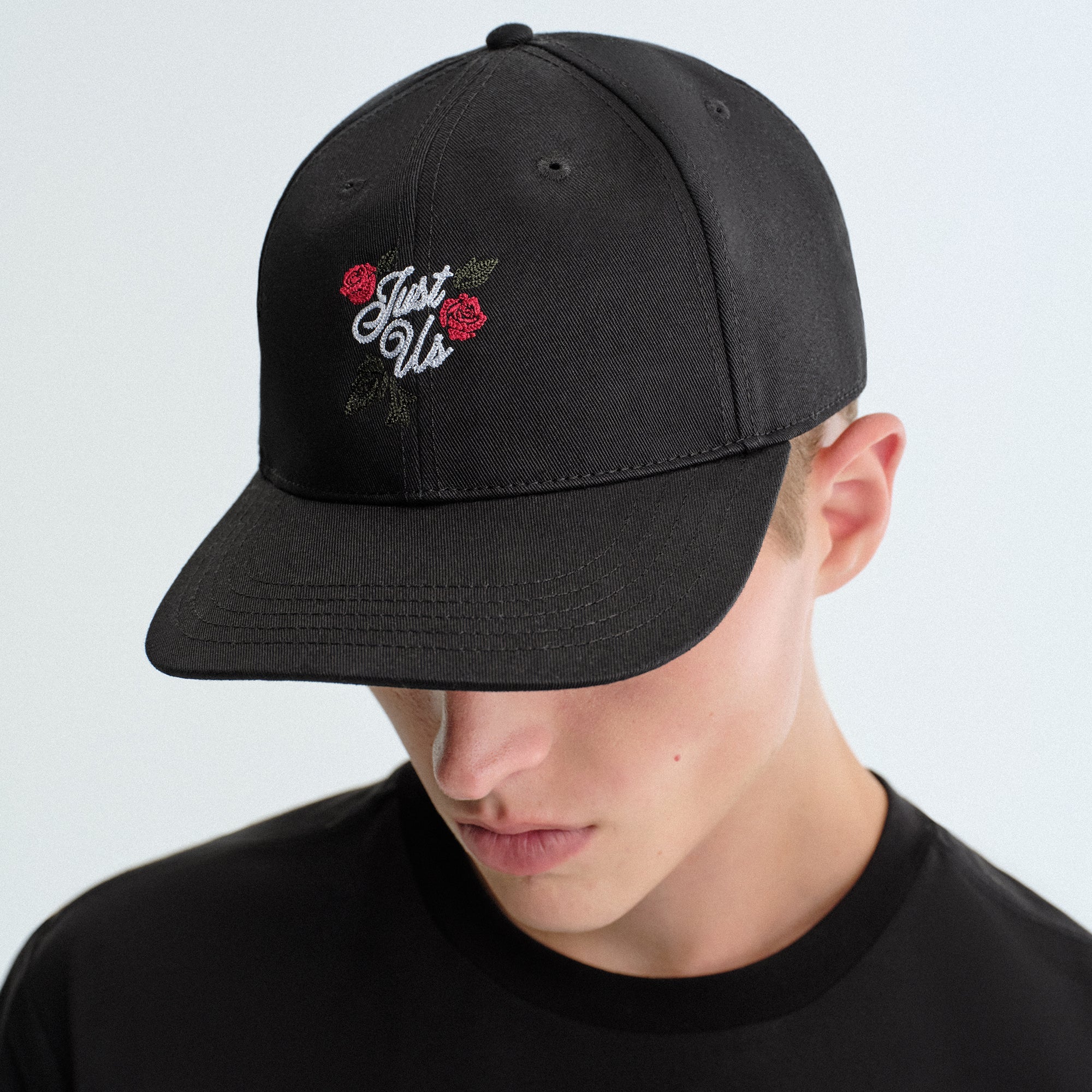 Kith Twill Aaron Classic Cap - Black – Kith Europe