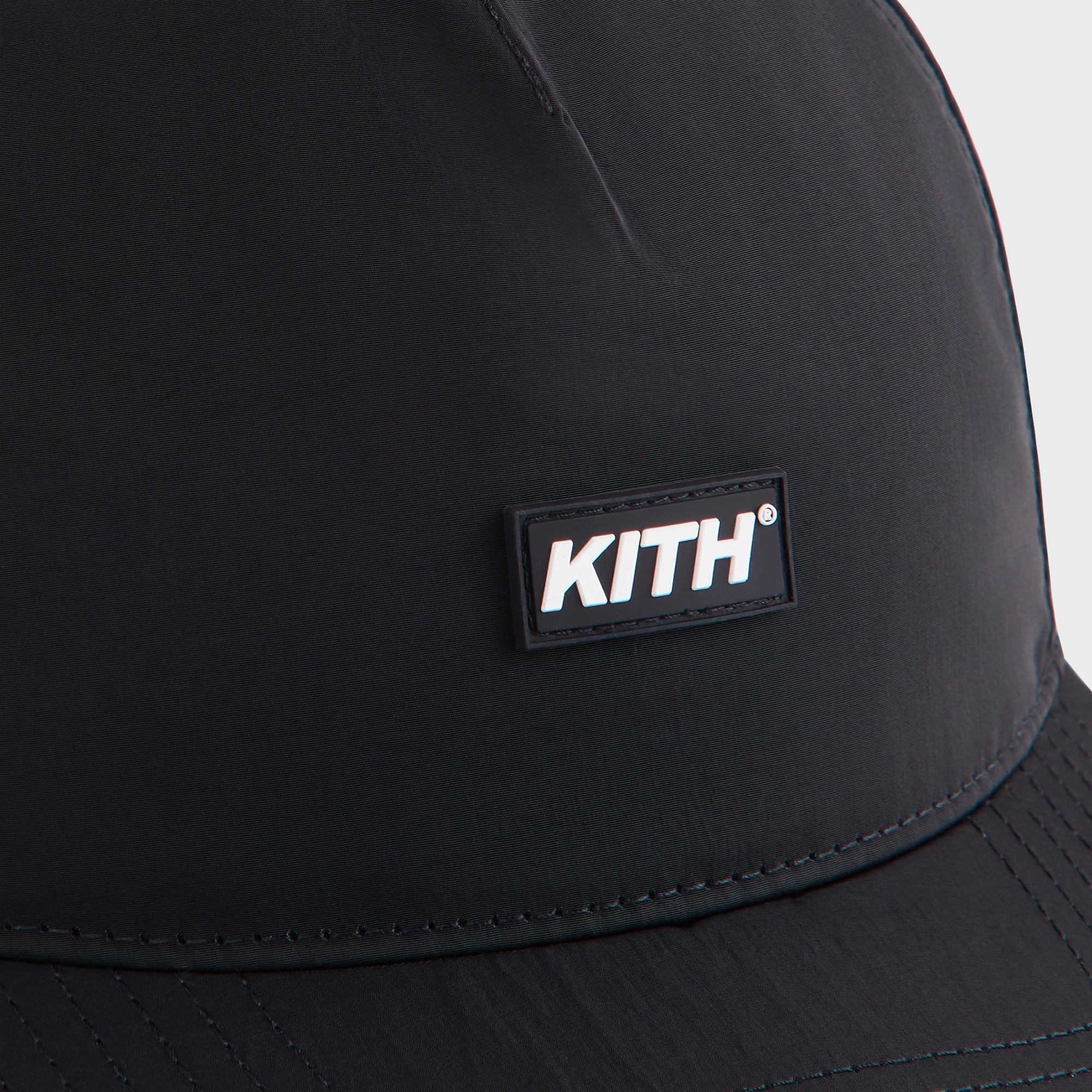 Kith Wrinkle Nylon Bay Low Pinch Crown Snapback - Black – Kith Europe
