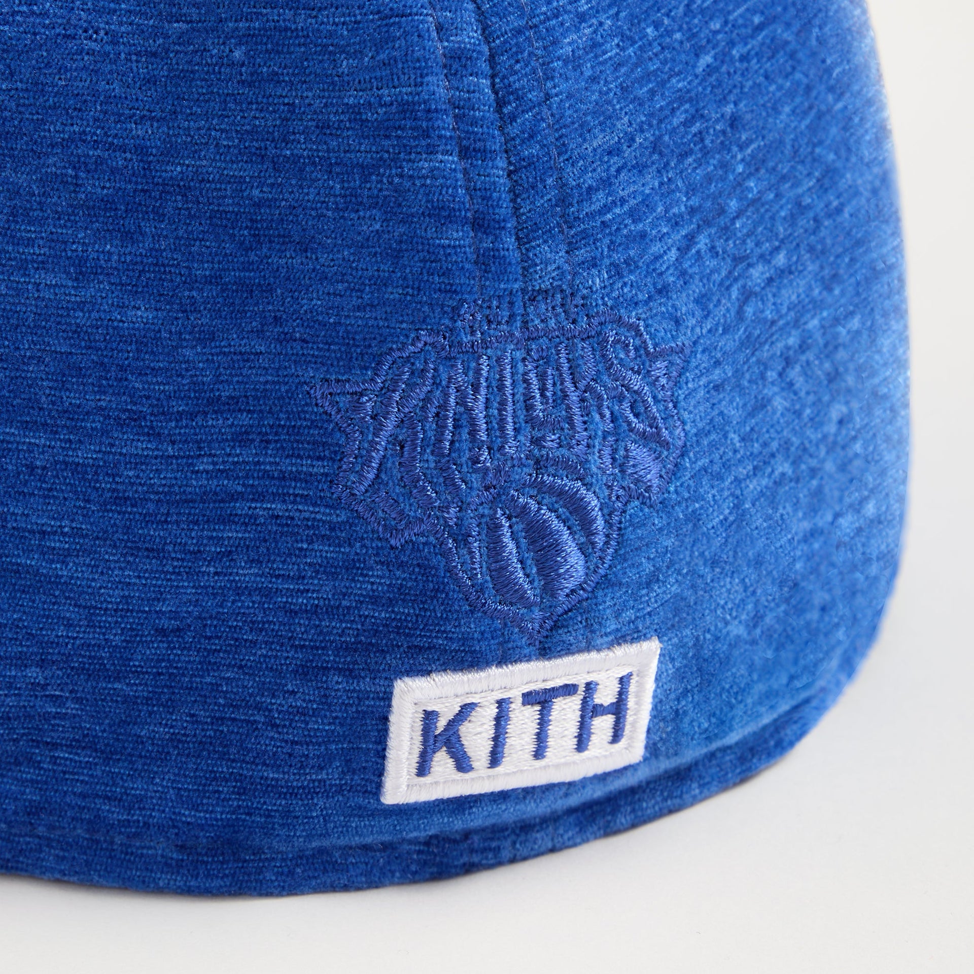 Kith & New Era for the New York Knicks Chenille 59FIFTY Low Profile Fitted Cap - Royal